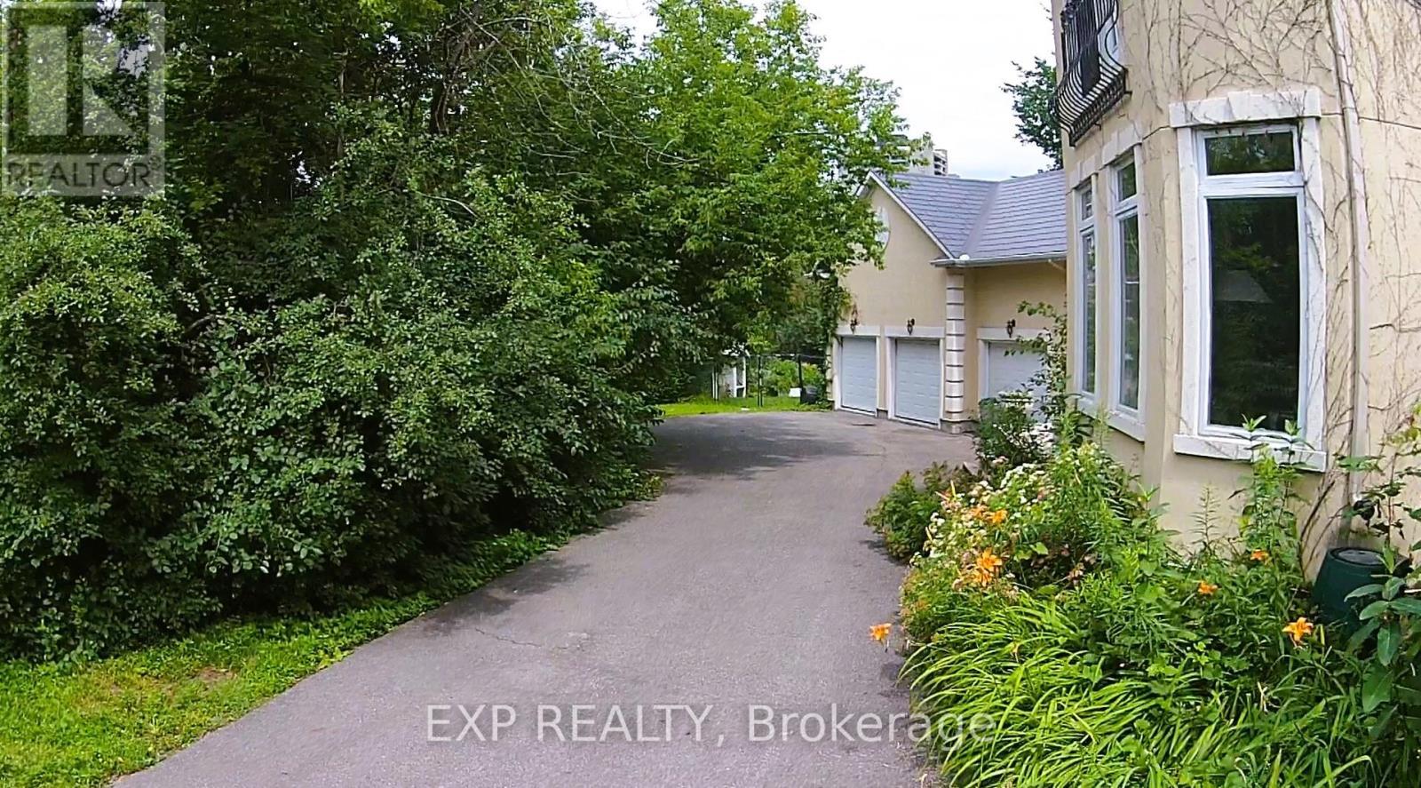 












133 BALMORAL PLACE

,
Ottawa,




Ontario
K1H1B2

