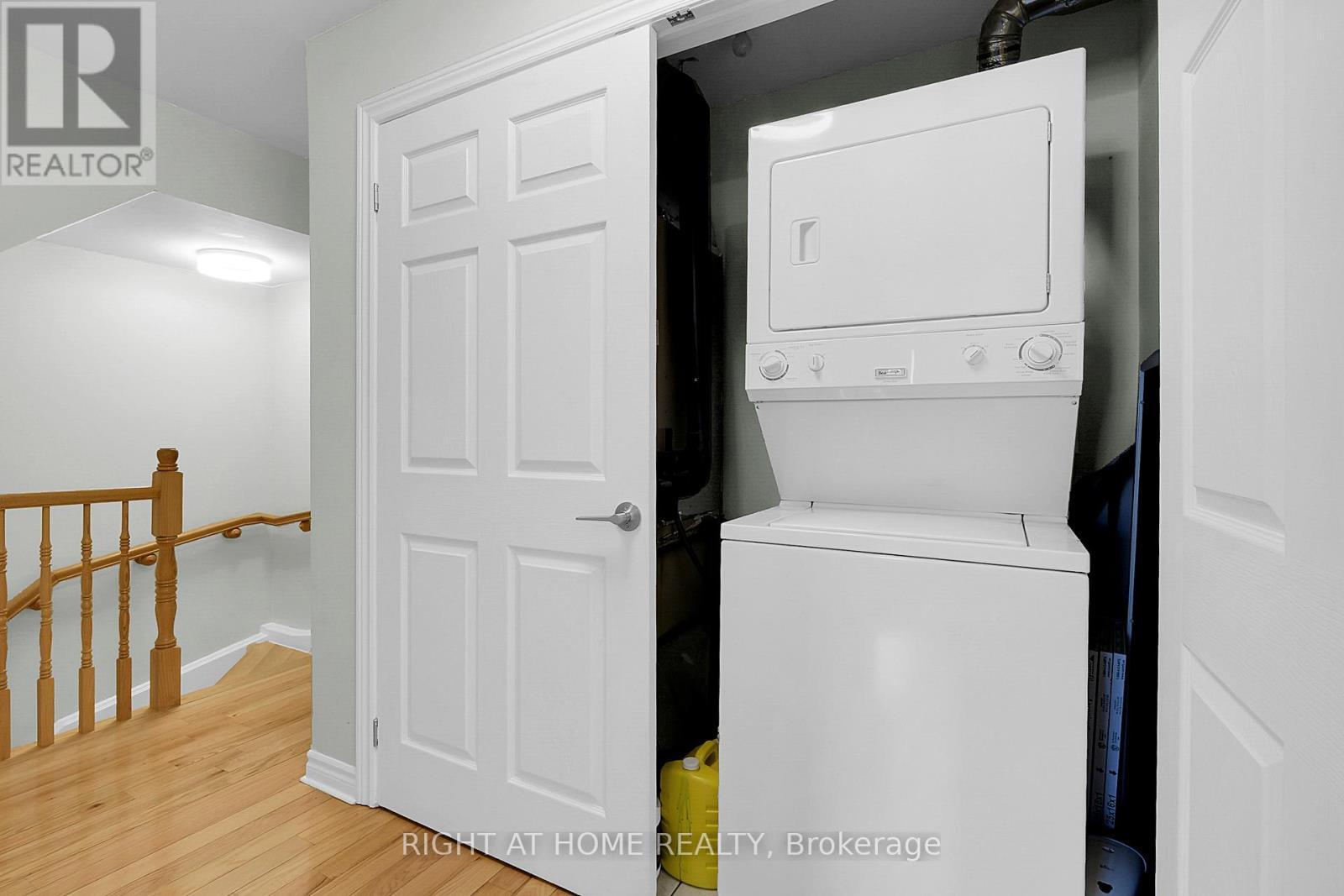 












#H - 313 ST PATRICK STREET

,
Ottawa,




Ontario
K1N5K6

