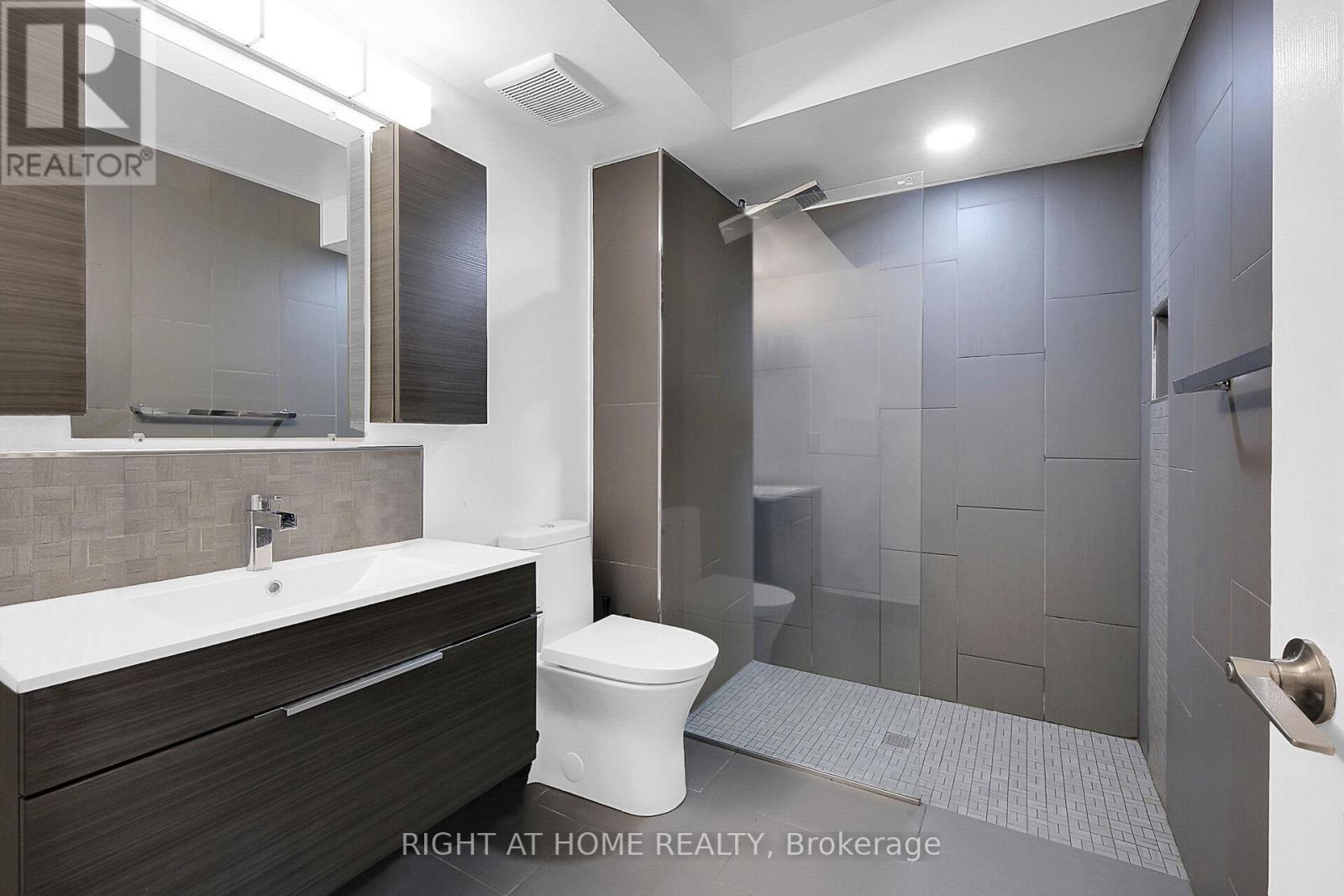 












#H - 313 ST PATRICK STREET

,
Ottawa,




Ontario
K1N5K6

