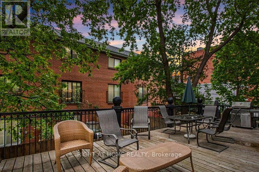 












#H - 313 ST PATRICK STREET

,
Ottawa,




Ontario
K1N5K6

