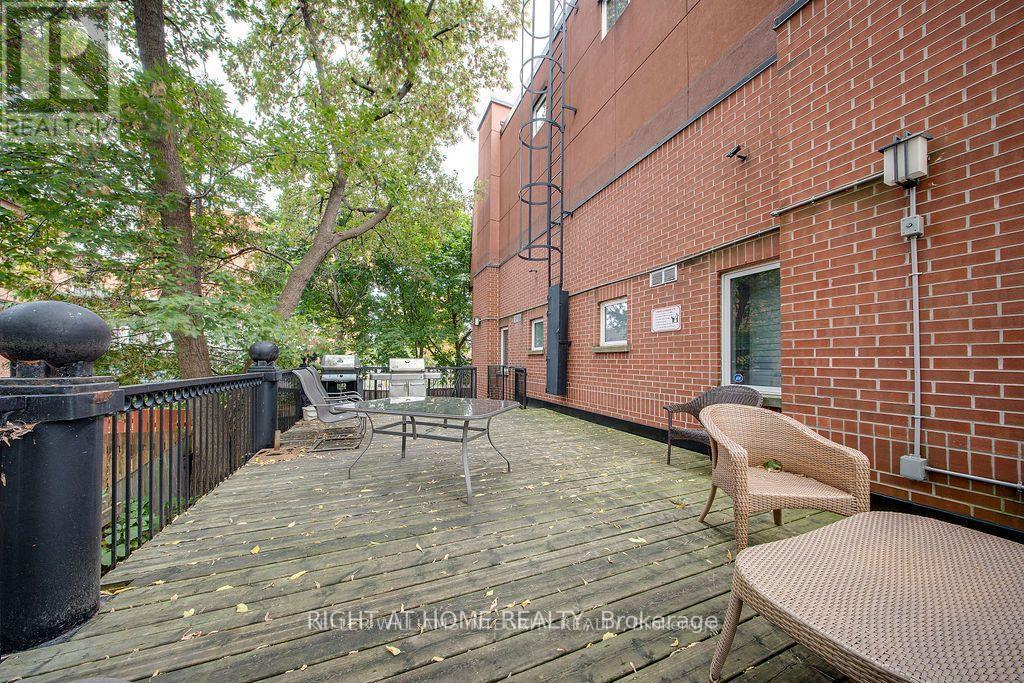 












#H - 313 ST PATRICK STREET

,
Ottawa,




Ontario
K1N5K6

