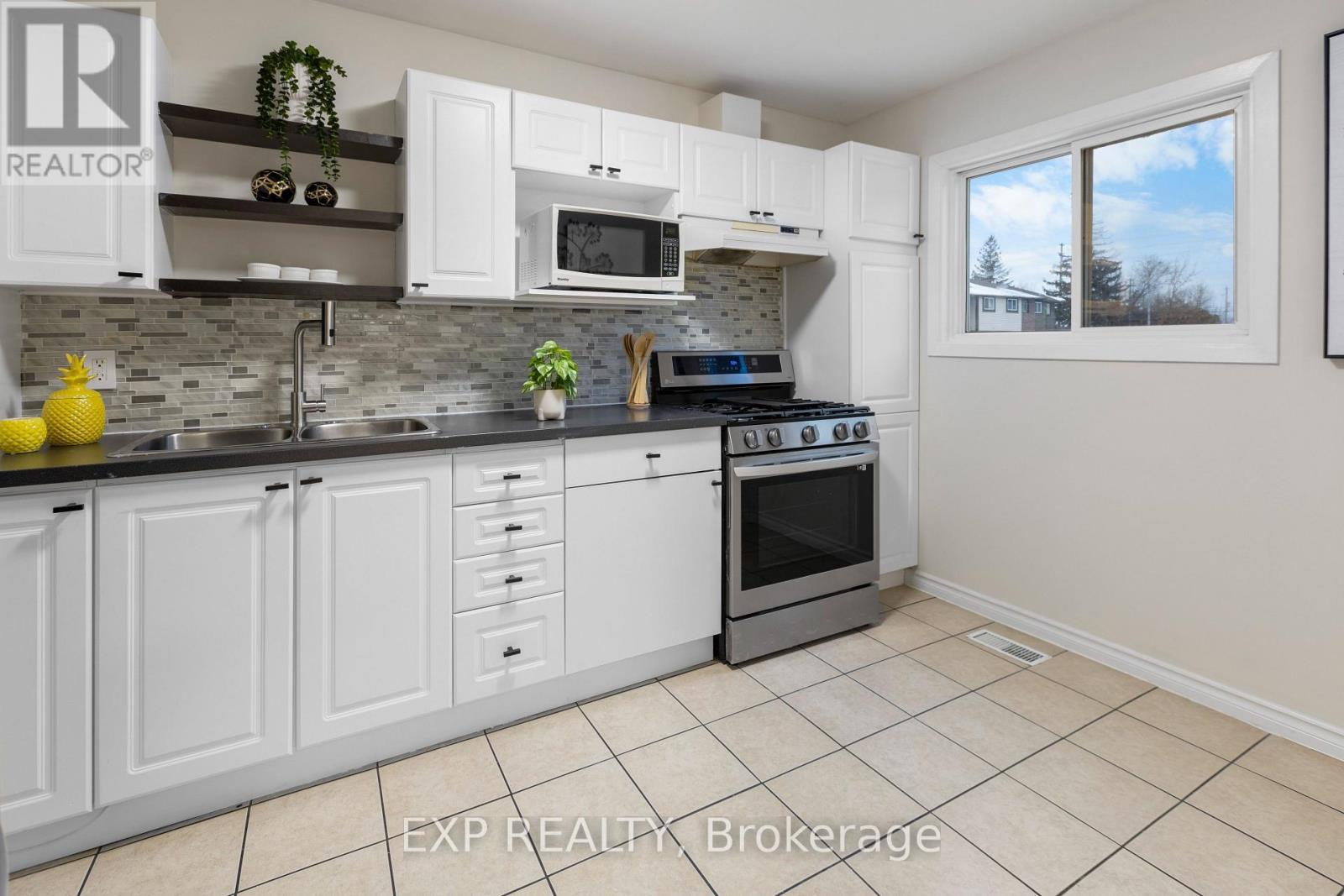 












107 - 2650 PIMLICO CRESCENT

,
Ottawa,




Ontario
K1T2A8

