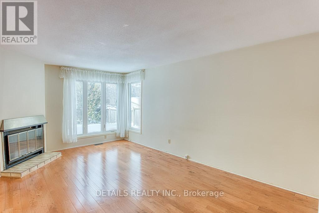 












419 VIEWMOUNT DRIVE

,
Ottawa,




Ontario
K2E7P1

