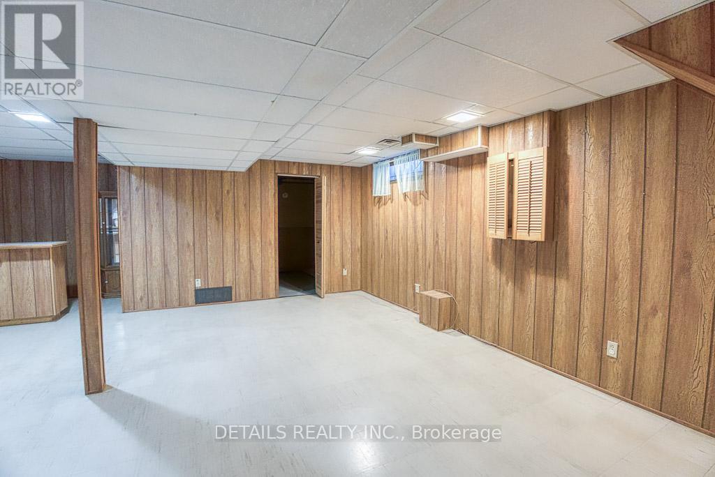 












419 VIEWMOUNT DRIVE

,
Ottawa,




Ontario
K2E7P1

