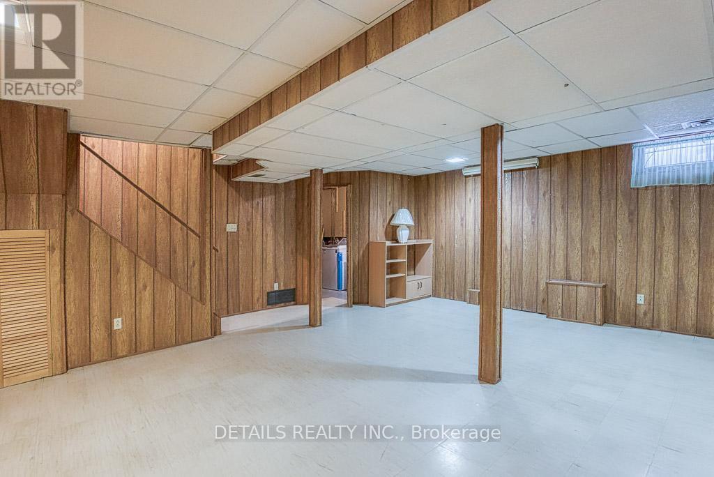 












419 VIEWMOUNT DRIVE

,
Ottawa,




Ontario
K2E7P1

