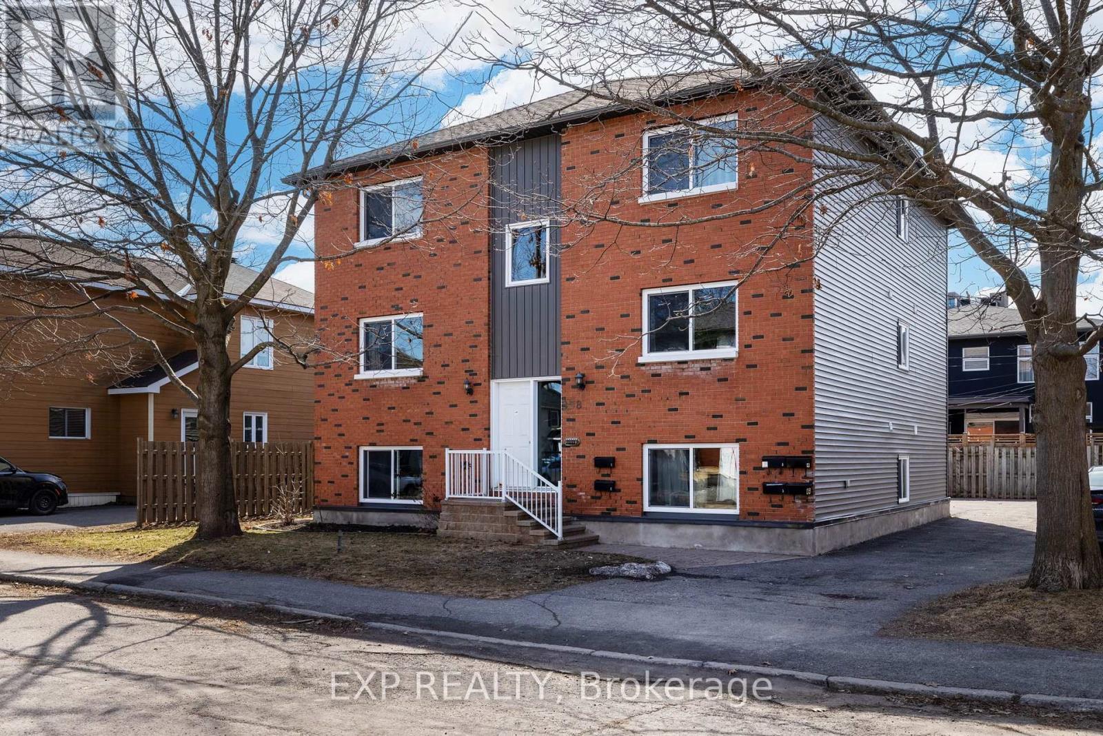 












358 WINSTON AVENUE

,
Ottawa,




Ontario
K2A1Y5

