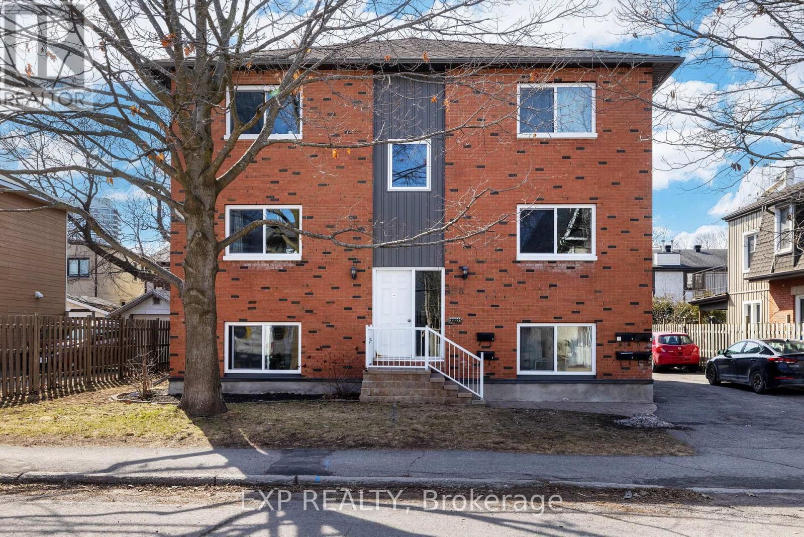 












358 WINSTON AVENUE

,
Ottawa,




Ontario
K2A1Y5

