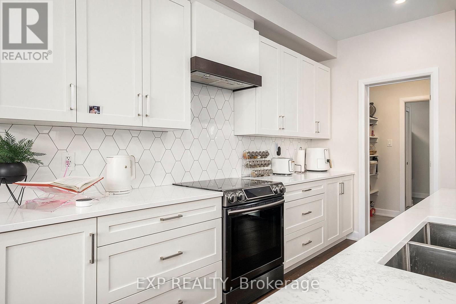 












620 ENCLAVE LANE

,
Clarence-Rockland,




Ontario
K4K0M8

