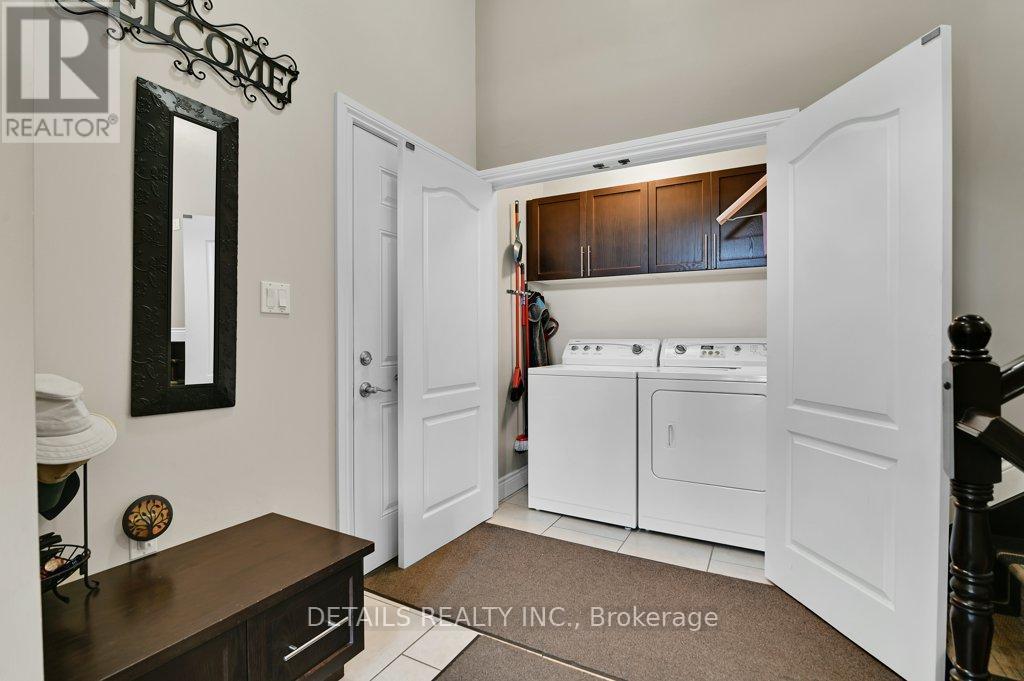 












102 CHARLES HOLDEN AVENUE

,
Merrickville-Wolford,




Ontario
K0G1N0

