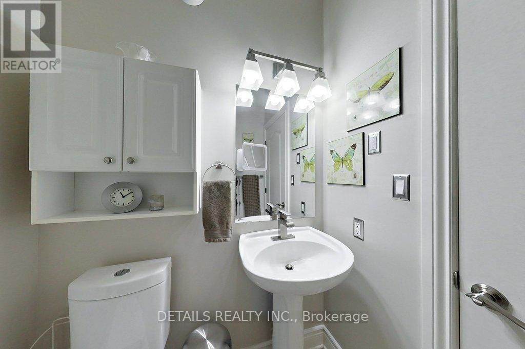 












102 CHARLES HOLDEN AVENUE

,
Merrickville-Wolford,




Ontario
K0G1N0

