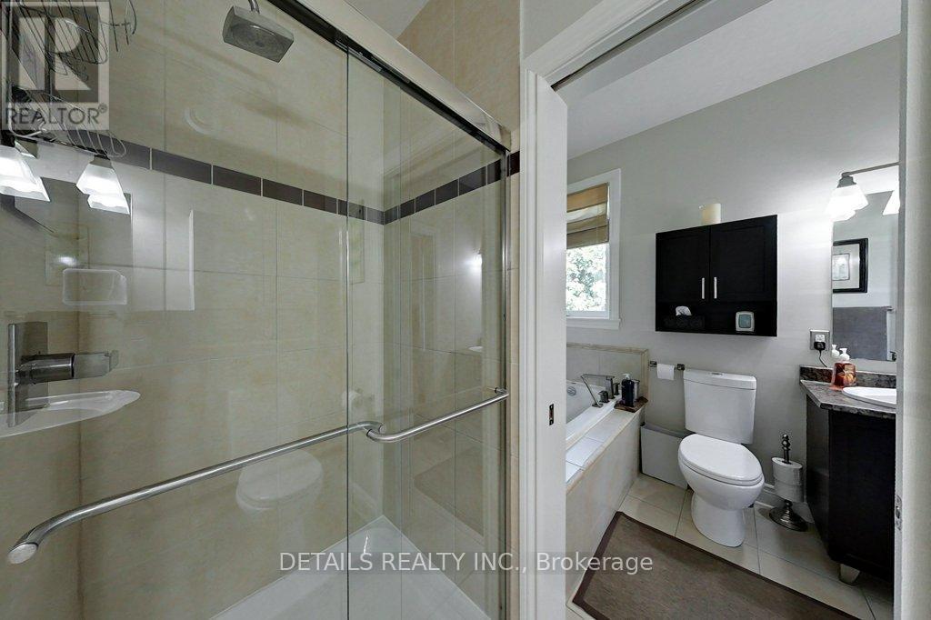 












102 CHARLES HOLDEN AVENUE

,
Merrickville-Wolford,




Ontario
K0G1N0

