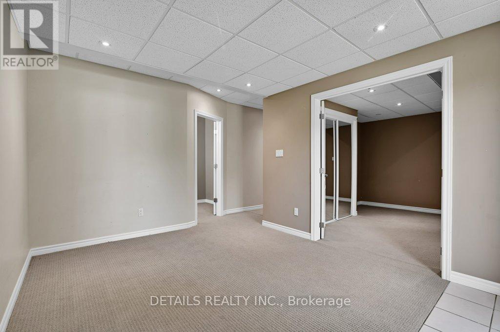 












102 CHARLES HOLDEN AVENUE

,
Merrickville-Wolford,




Ontario
K0G1N0

