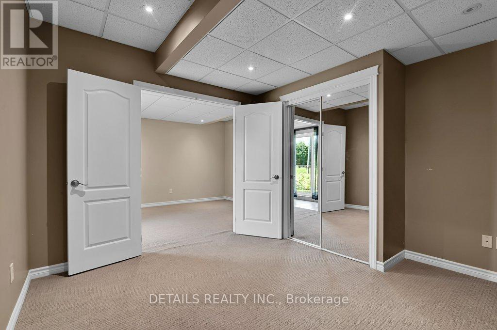 












102 CHARLES HOLDEN AVENUE

,
Merrickville-Wolford,




Ontario
K0G1N0

