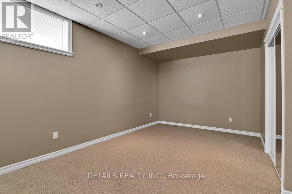 












102 CHARLES HOLDEN AVENUE

,
Merrickville-Wolford,




Ontario
K0G1N0

