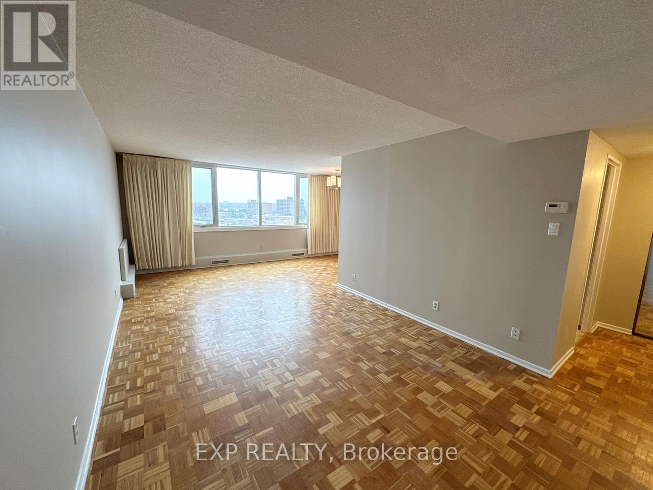 












1001 - 2625 REGINA STREET

,
Ottawa,




Ontario
K2B5W8

