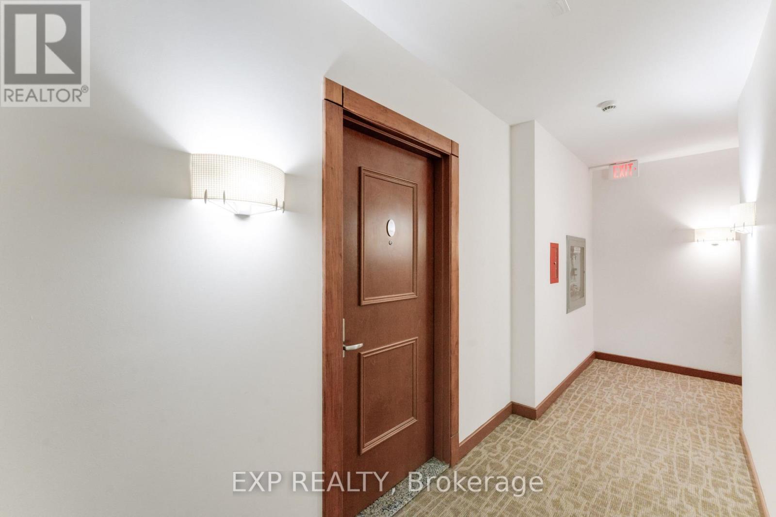 












2005 - 242 RIDEAU STREET

,
Ottawa,




Ontario
K1N0B7


