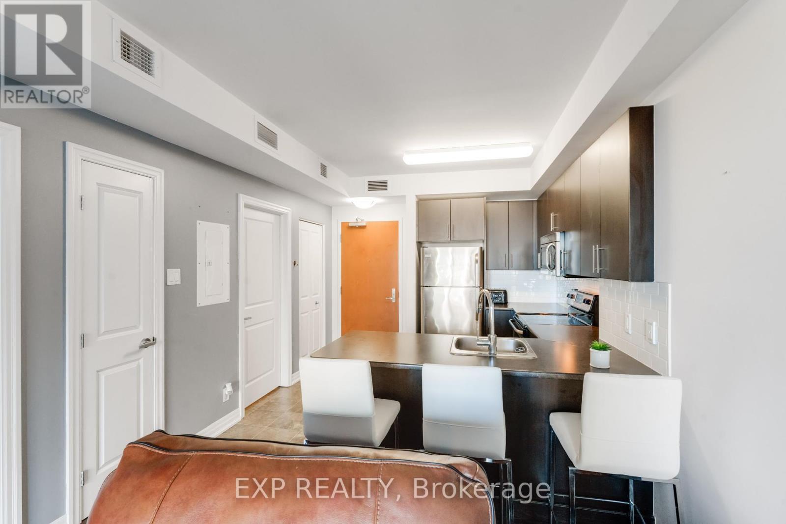 












2005 - 242 RIDEAU STREET

,
Ottawa,




Ontario
K1N0B7

