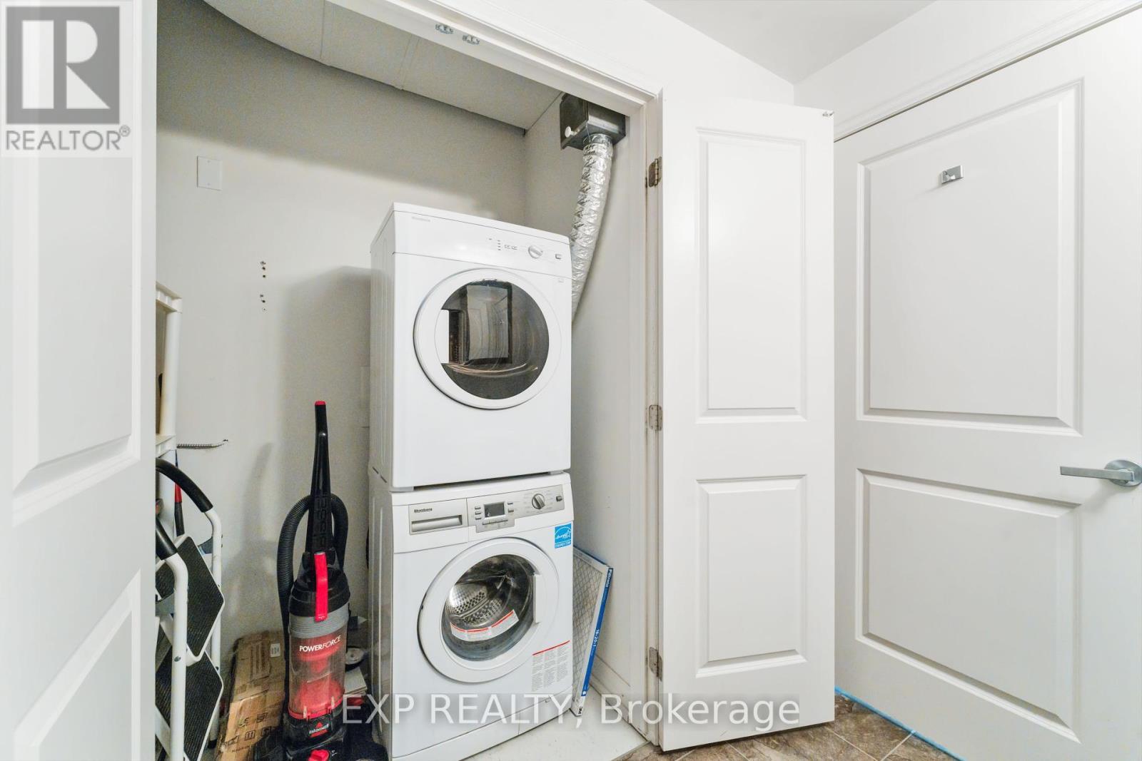 












2005 - 242 RIDEAU STREET

,
Ottawa,




Ontario
K1N0B7

