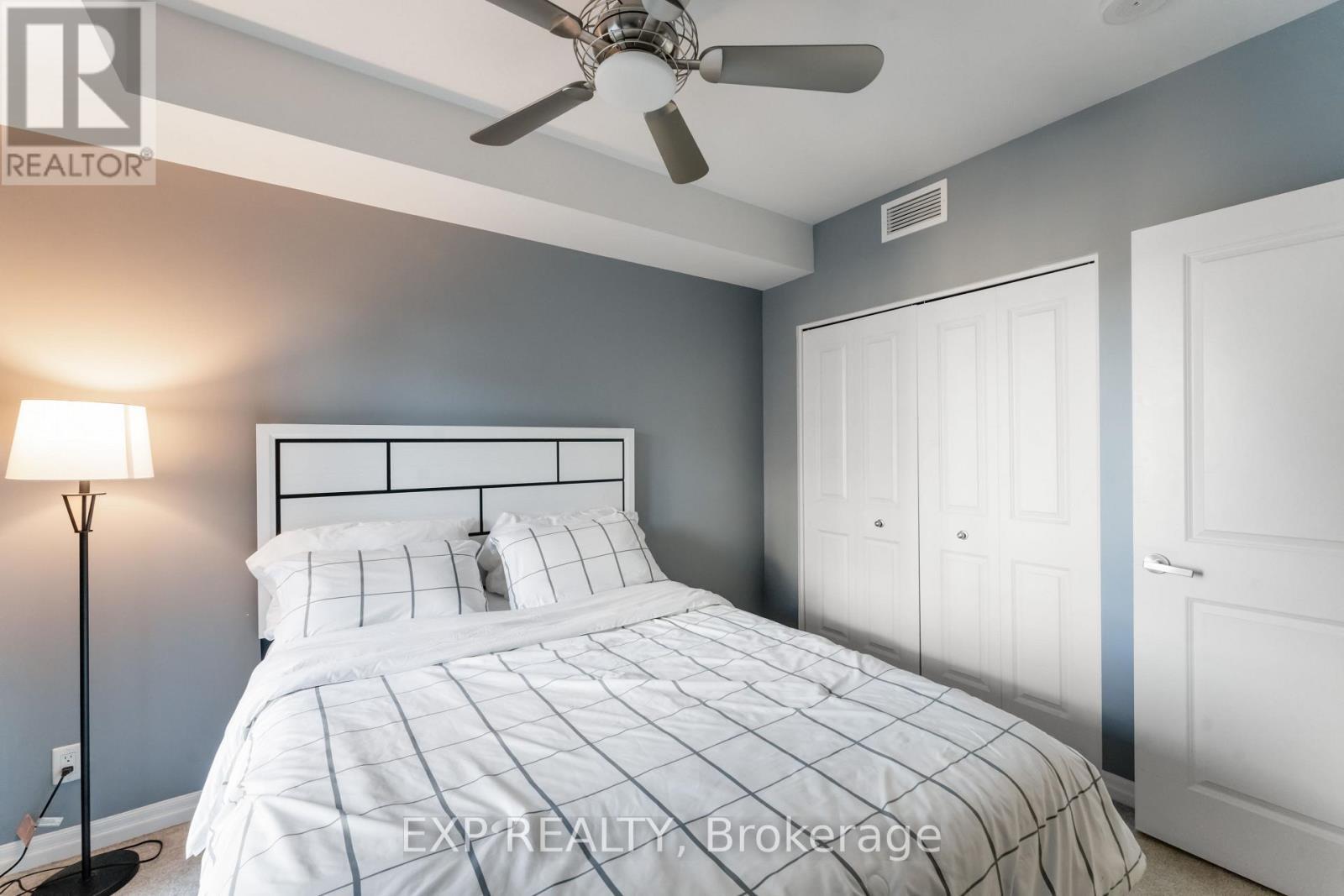 












2005 - 242 RIDEAU STREET

,
Ottawa,




Ontario
K1N0B7

