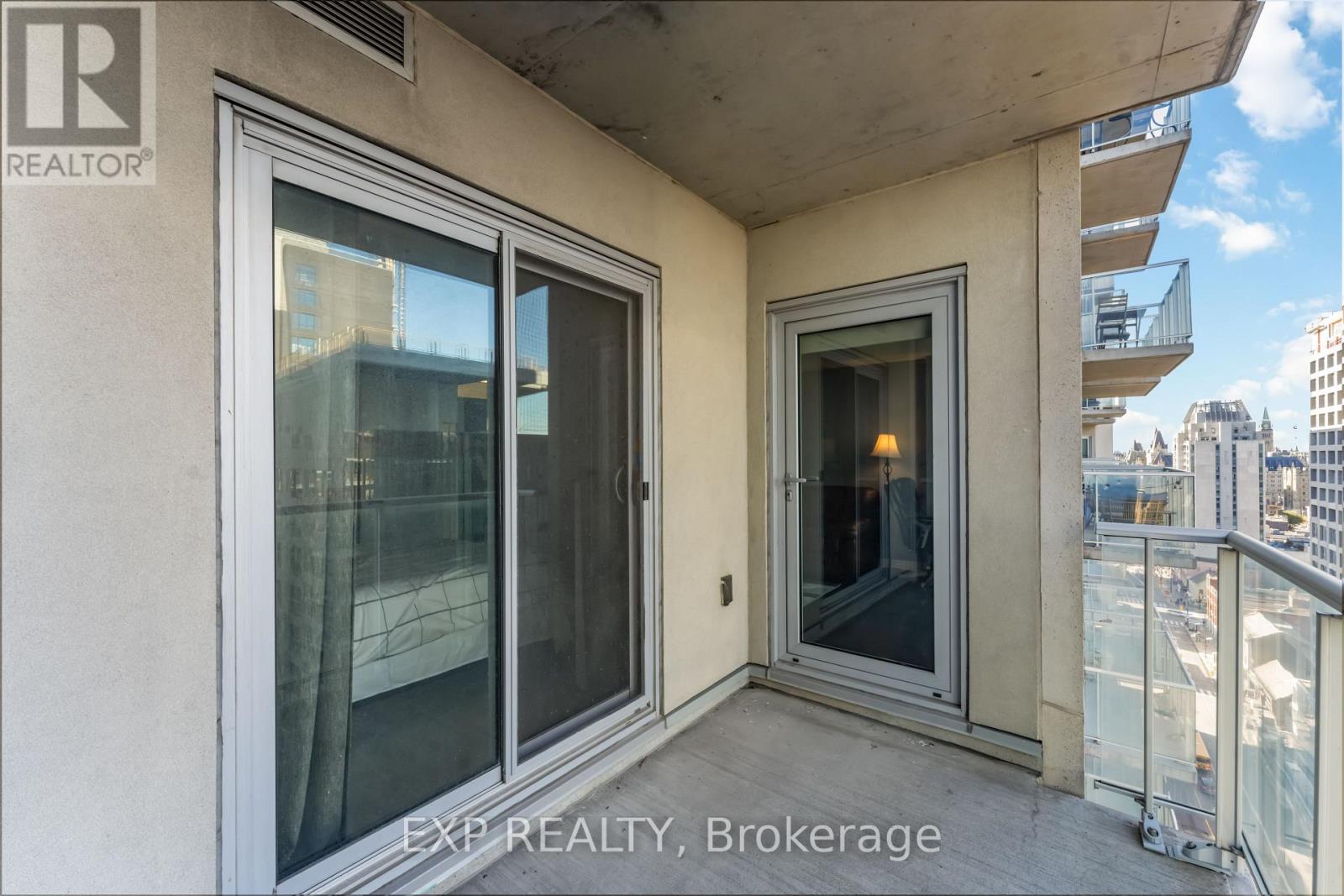 












2005 - 242 RIDEAU STREET

,
Ottawa,




Ontario
K1N0B7

