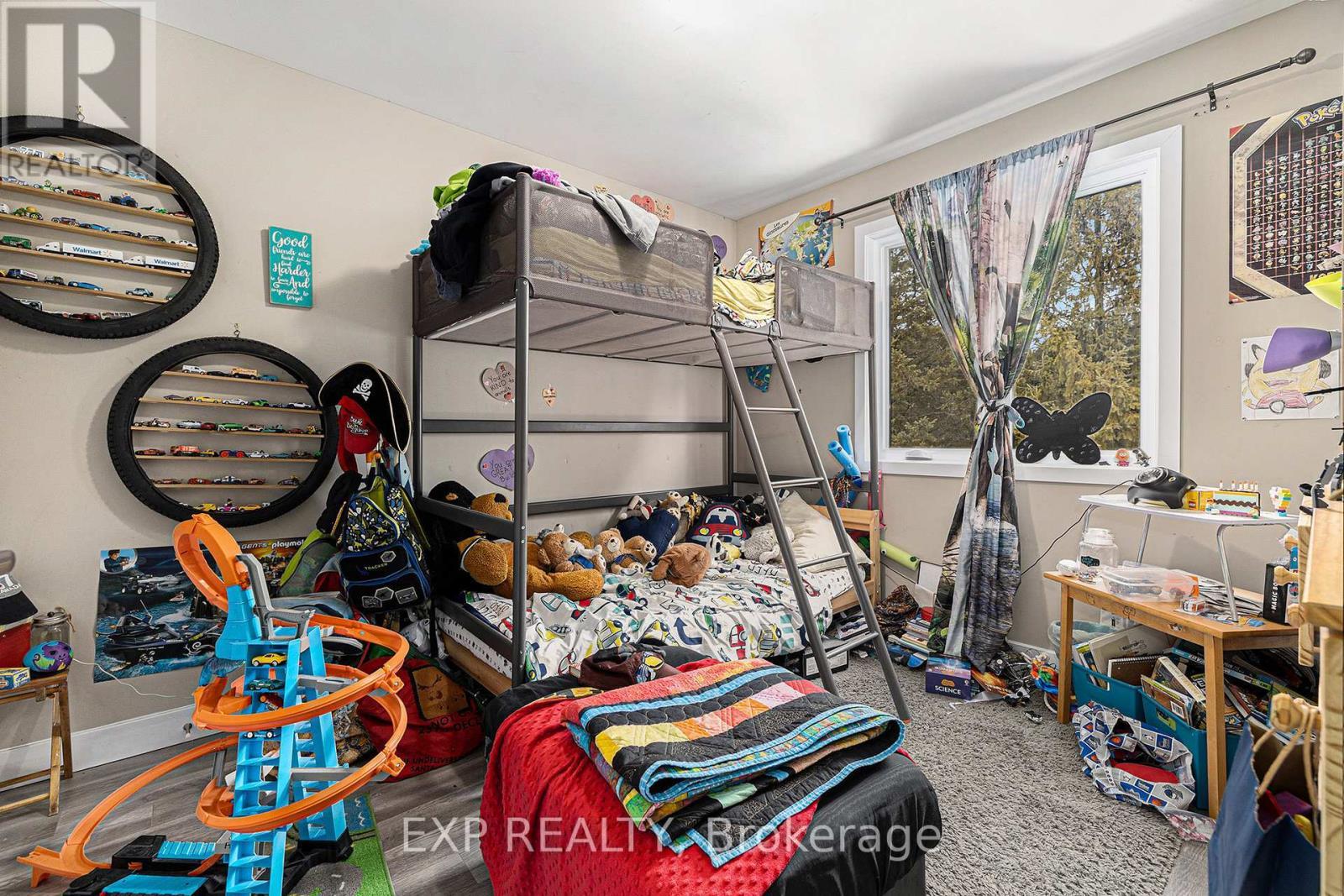 












41 BANK STREET

,
Russell,




Ontario
K4R1A9

