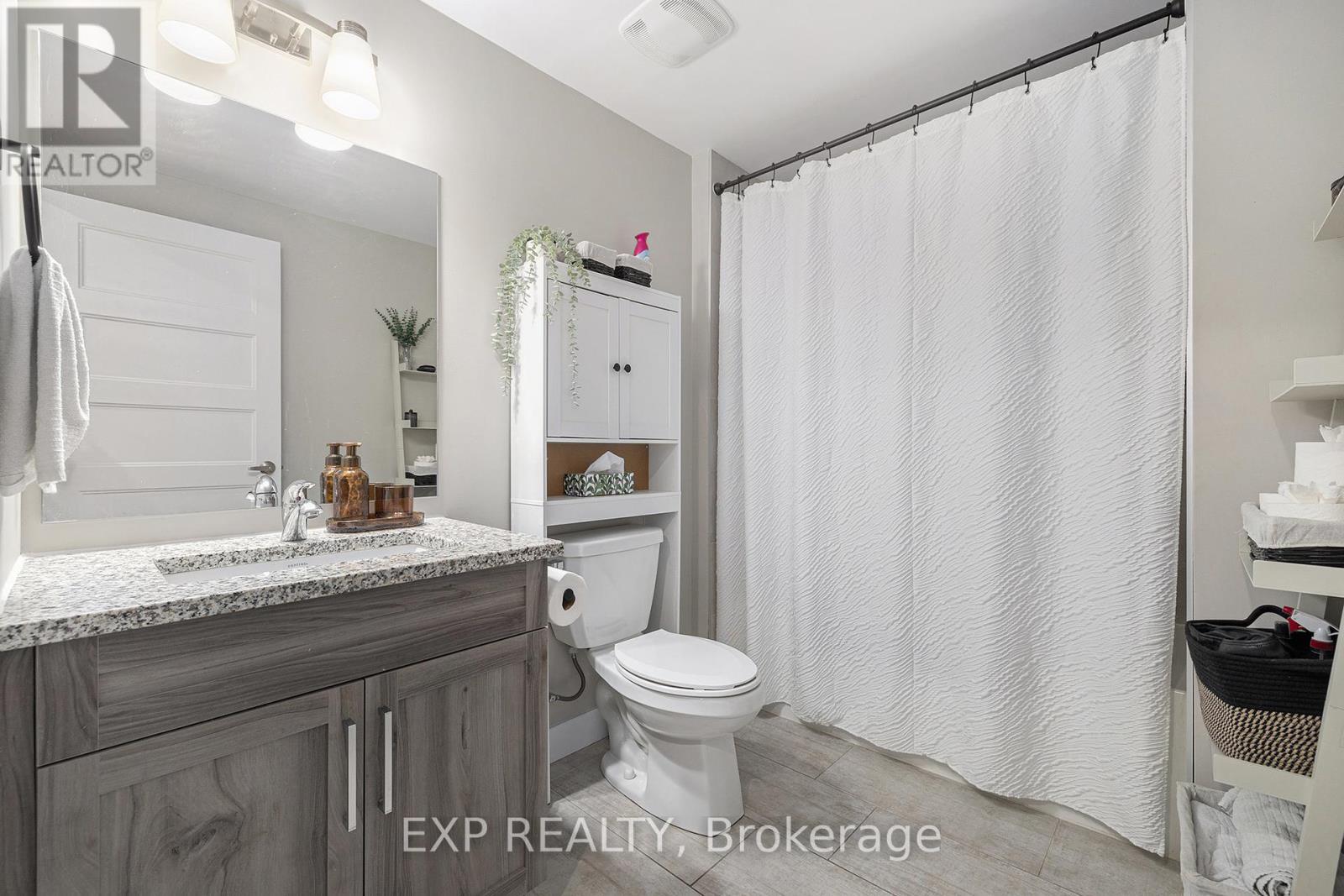 












41 BANK STREET

,
Russell,




Ontario
K4R1A9

