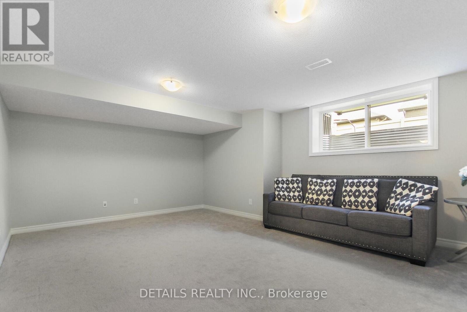 












1209 CAVALLO STREET

,
Ottawa,




Ontario
K2S0Z4

