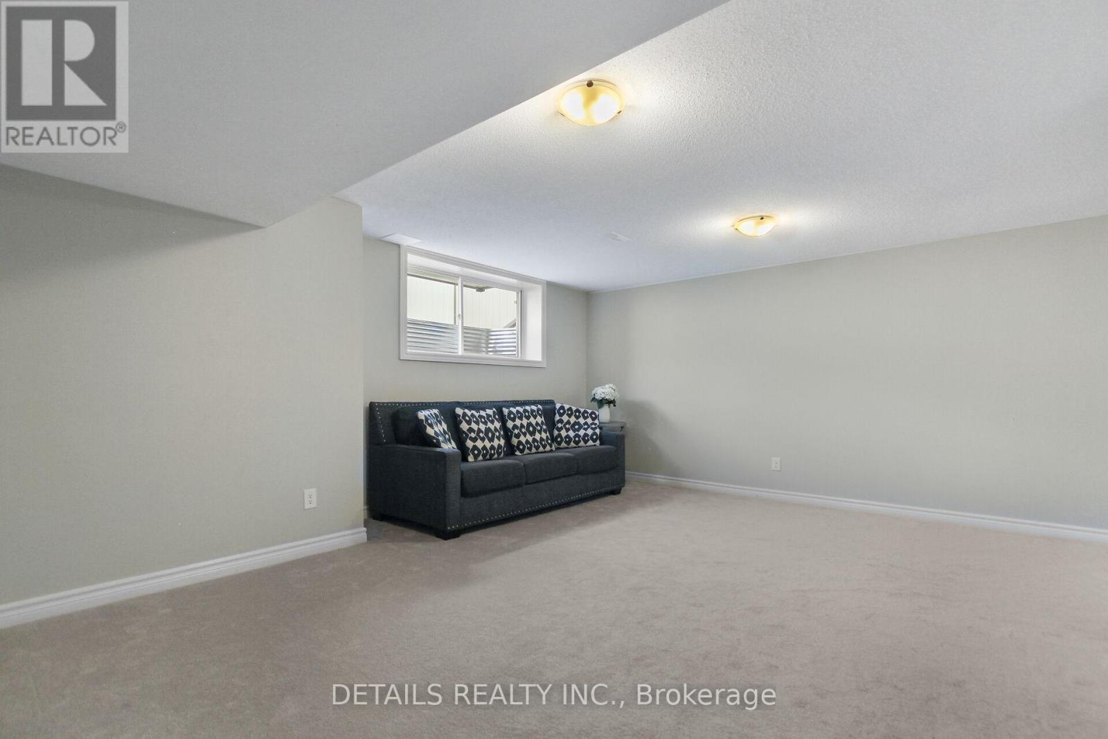 












1209 CAVALLO STREET

,
Ottawa,




Ontario
K2S0Z4

