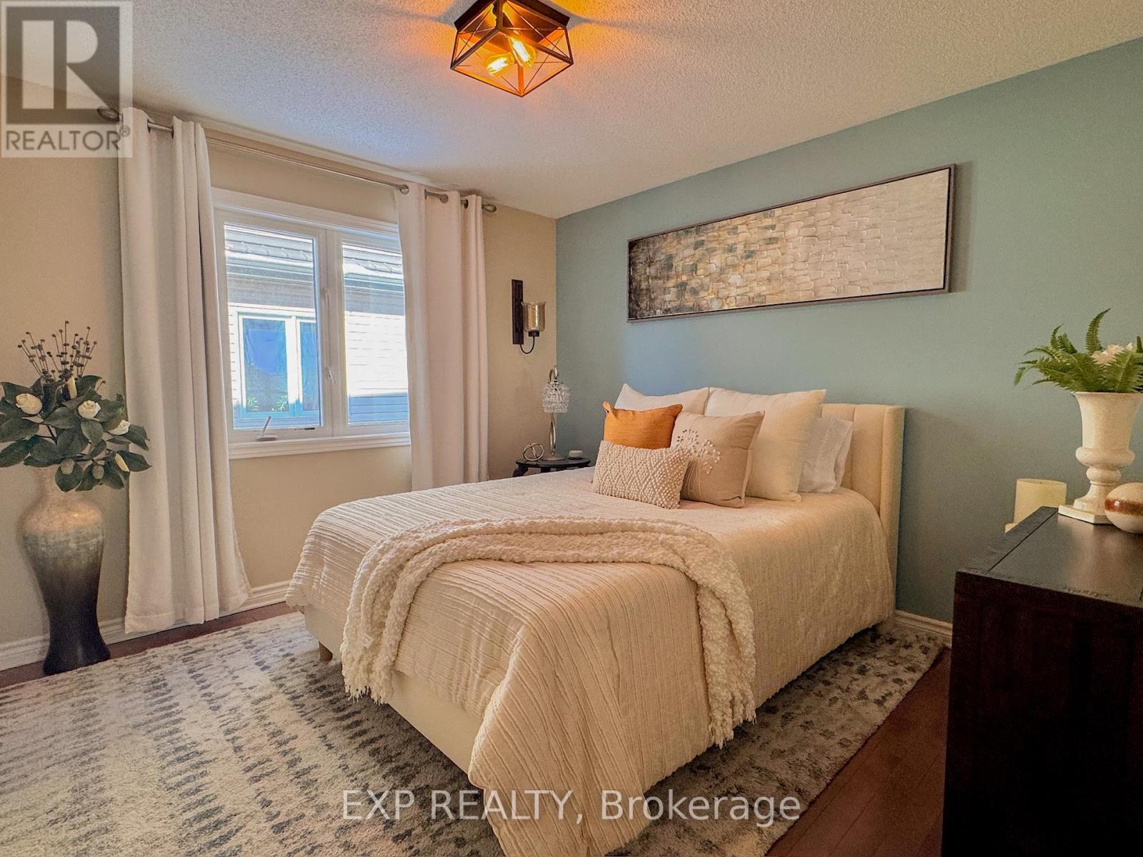 












369 ZIRCON STREET W

,
Clarence-Rockland,




Ontario
K4K0H9

