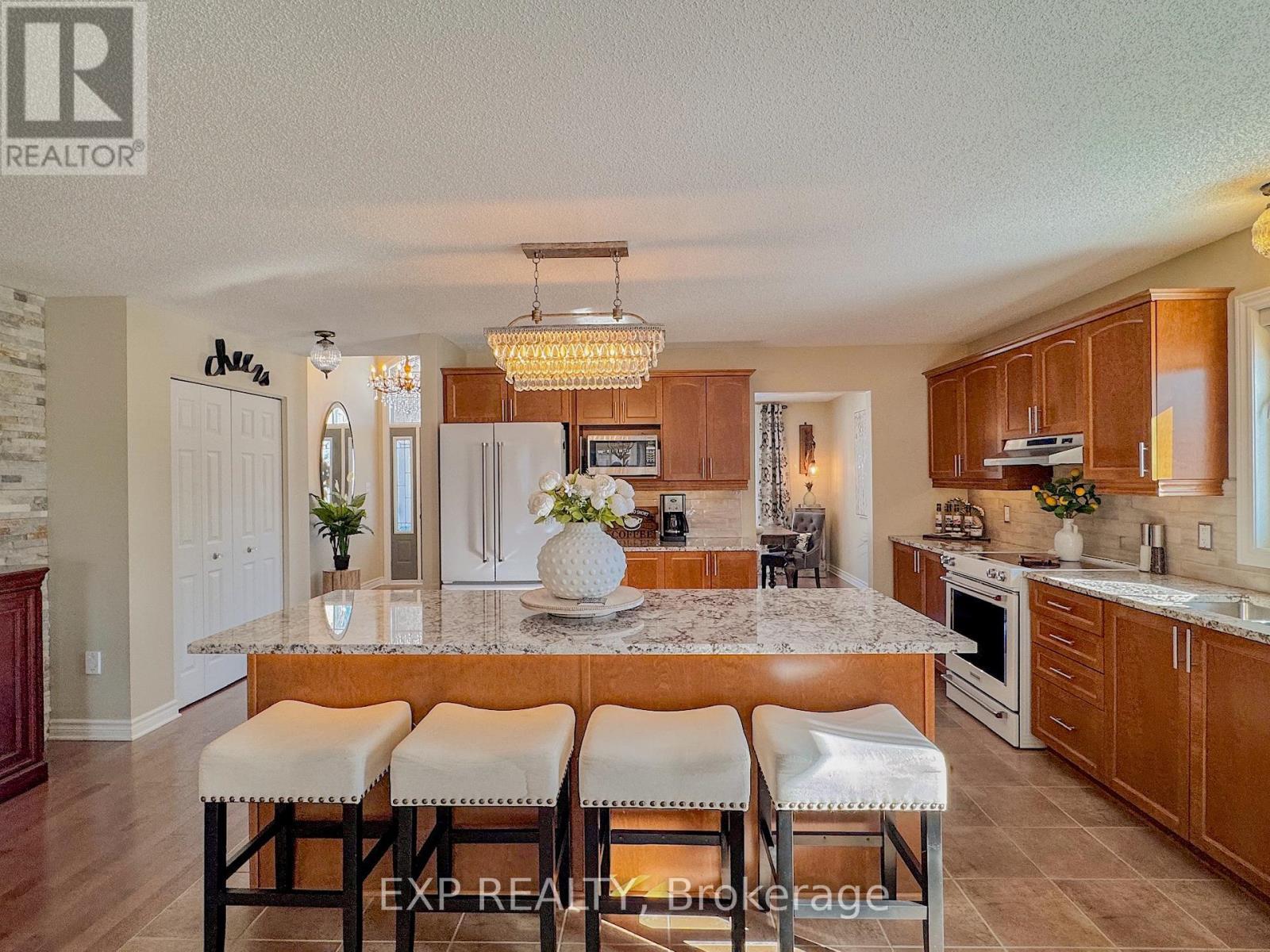 












369 ZIRCON STREET W

,
Clarence-Rockland,




Ontario
K4K0H9

