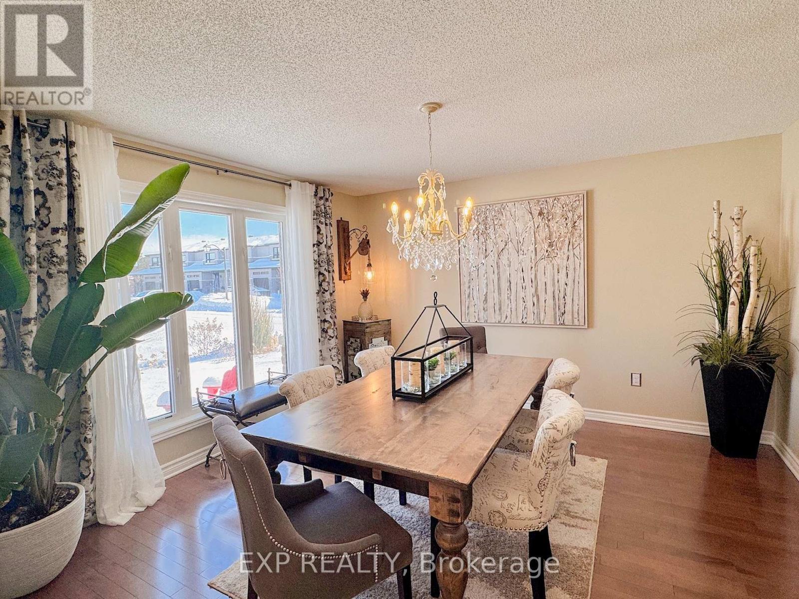 












369 ZIRCON STREET W

,
Clarence-Rockland,




Ontario
K4K0H9


