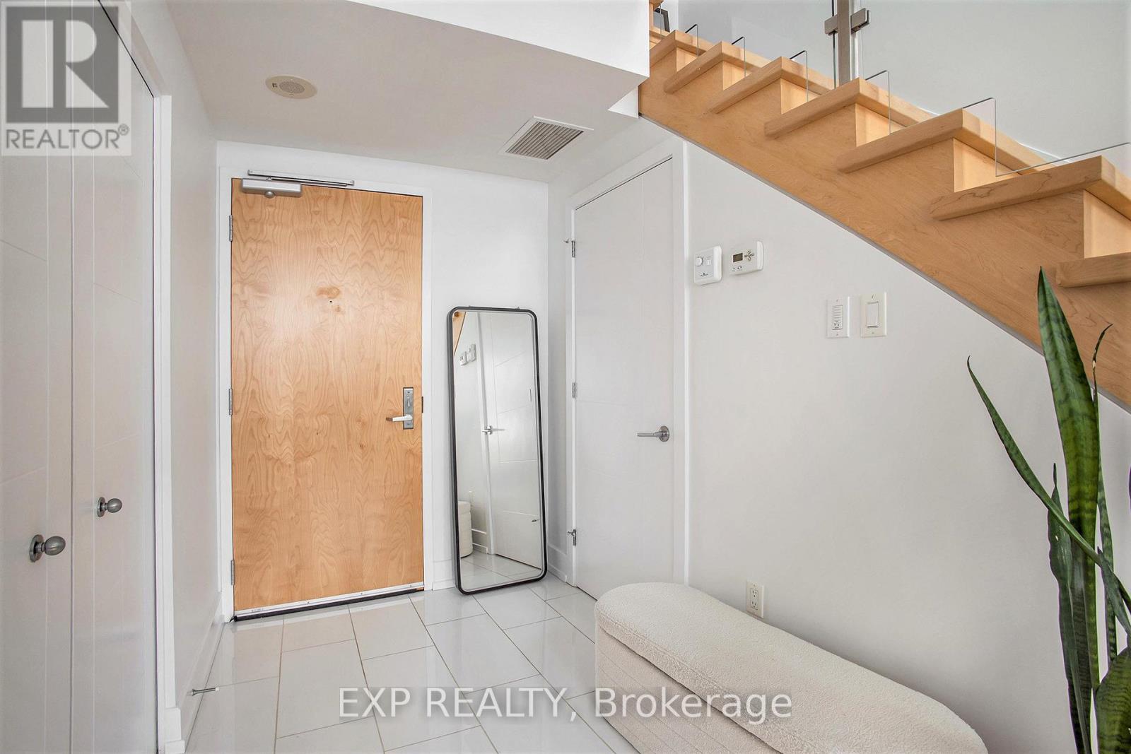 












202 - 197 LISGAR STREET

,
Ottawa,




Ontario
K2P0C3

