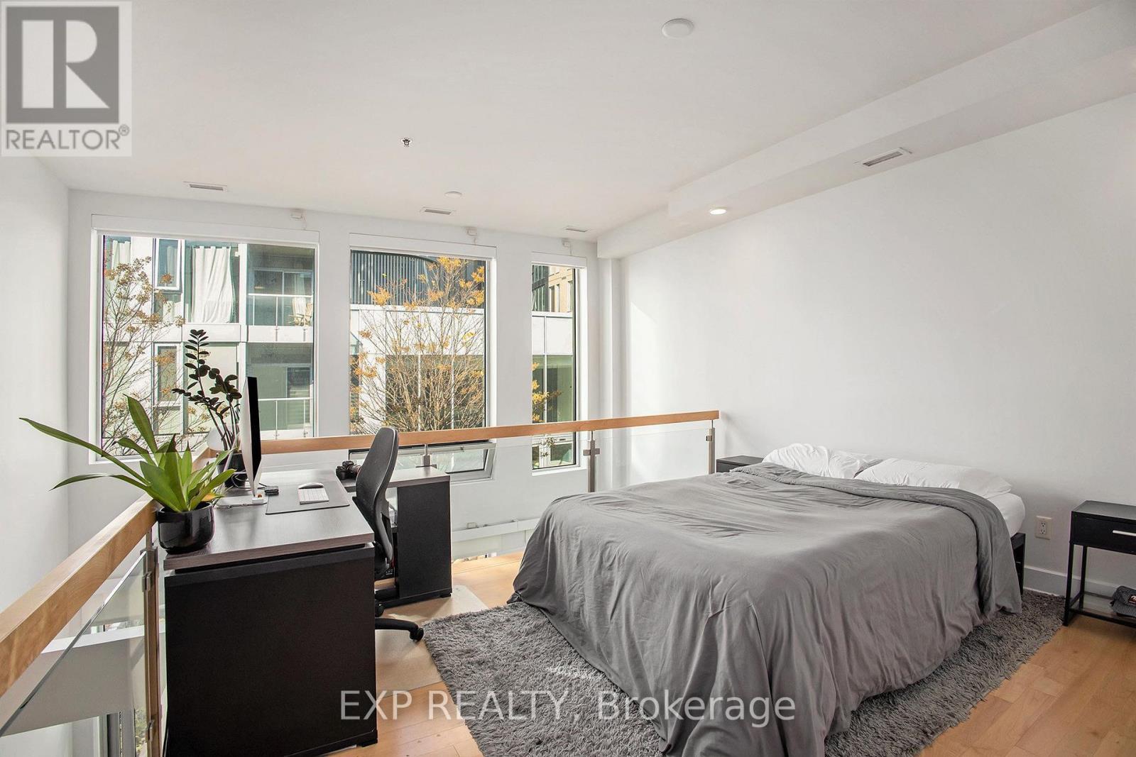 












202 - 197 LISGAR STREET

,
Ottawa,




Ontario
K2P0C3

