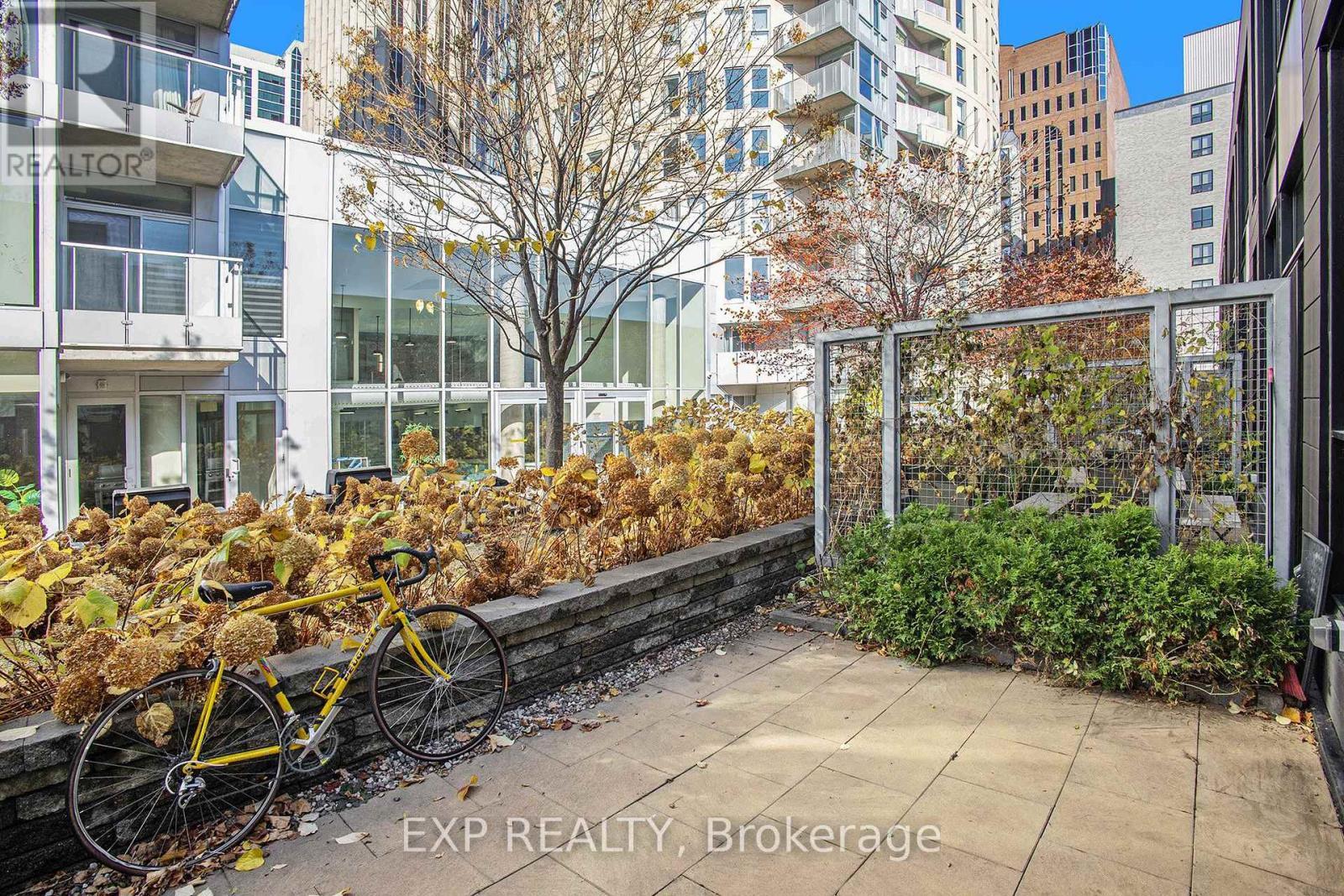 












202 - 197 LISGAR STREET

,
Ottawa,




Ontario
K2P0C3

