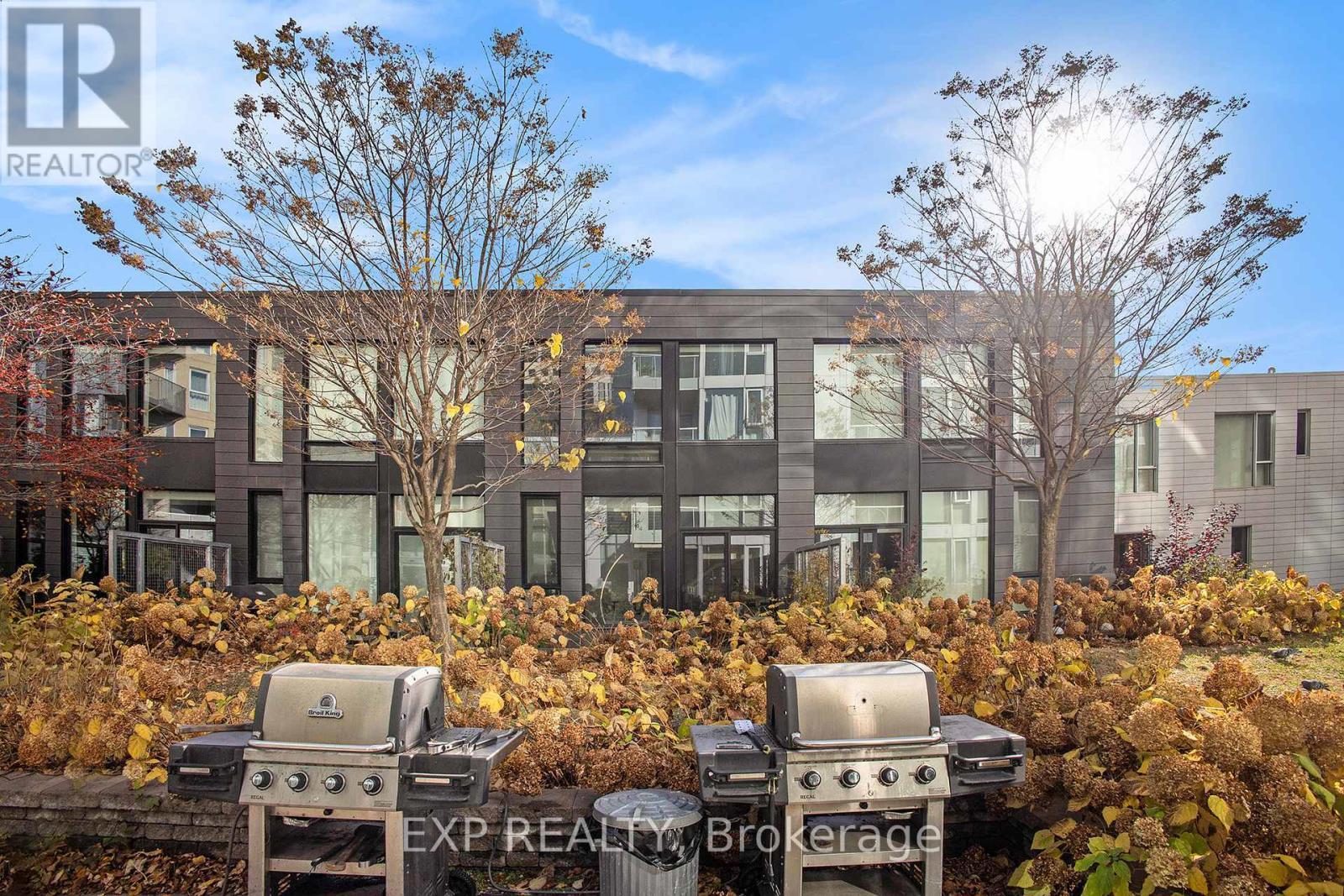 












202 - 197 LISGAR STREET

,
Ottawa,




Ontario
K2P0C3

