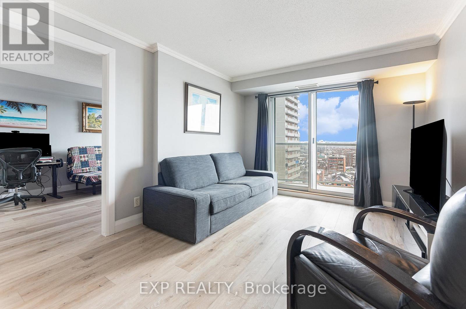 












1106 - 429 SOMERSET STREET W

,
Ottawa,




Ontario
K2P2P5

