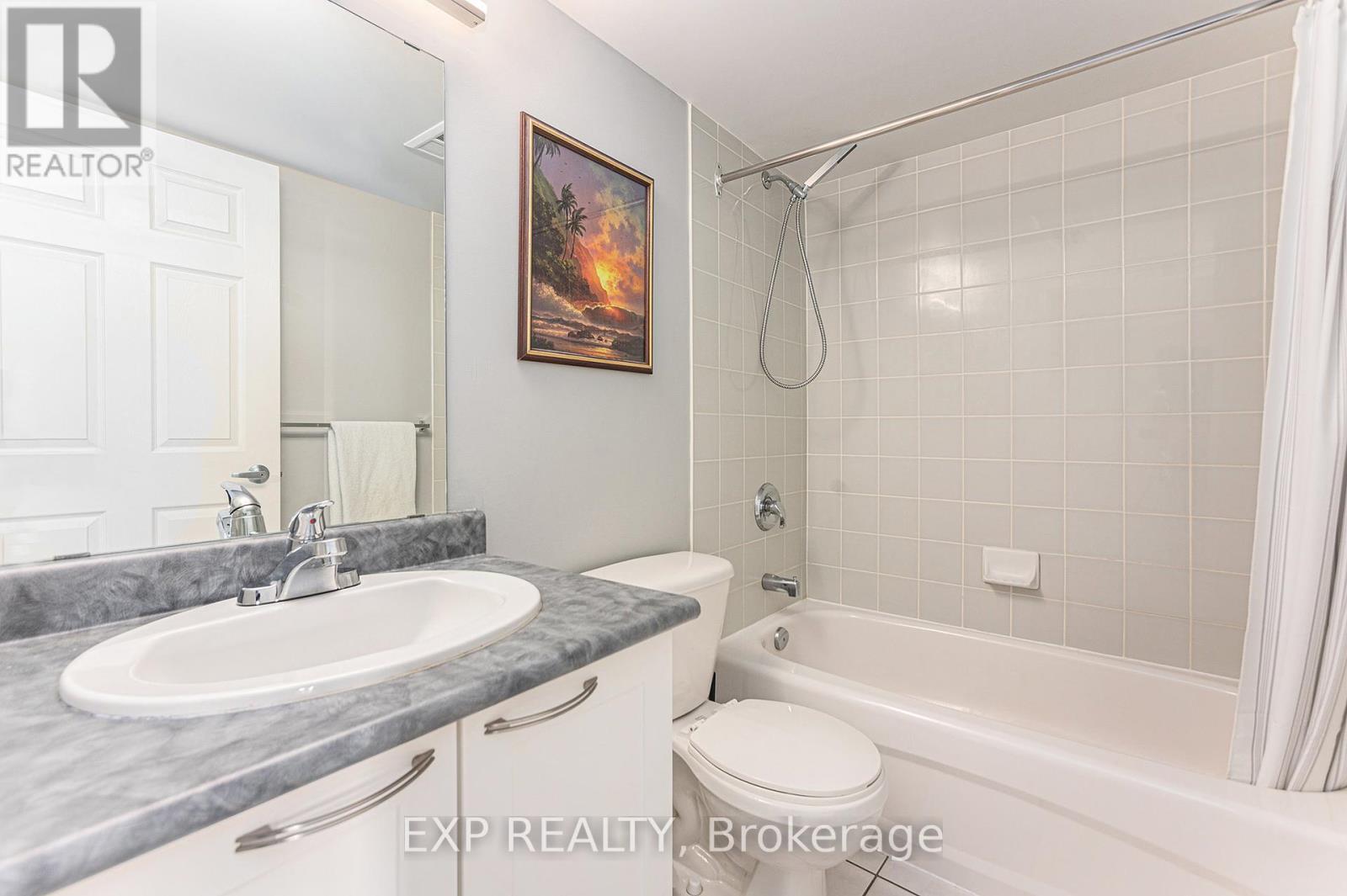 












1106 - 429 SOMERSET STREET W

,
Ottawa,




Ontario
K2P2P5

