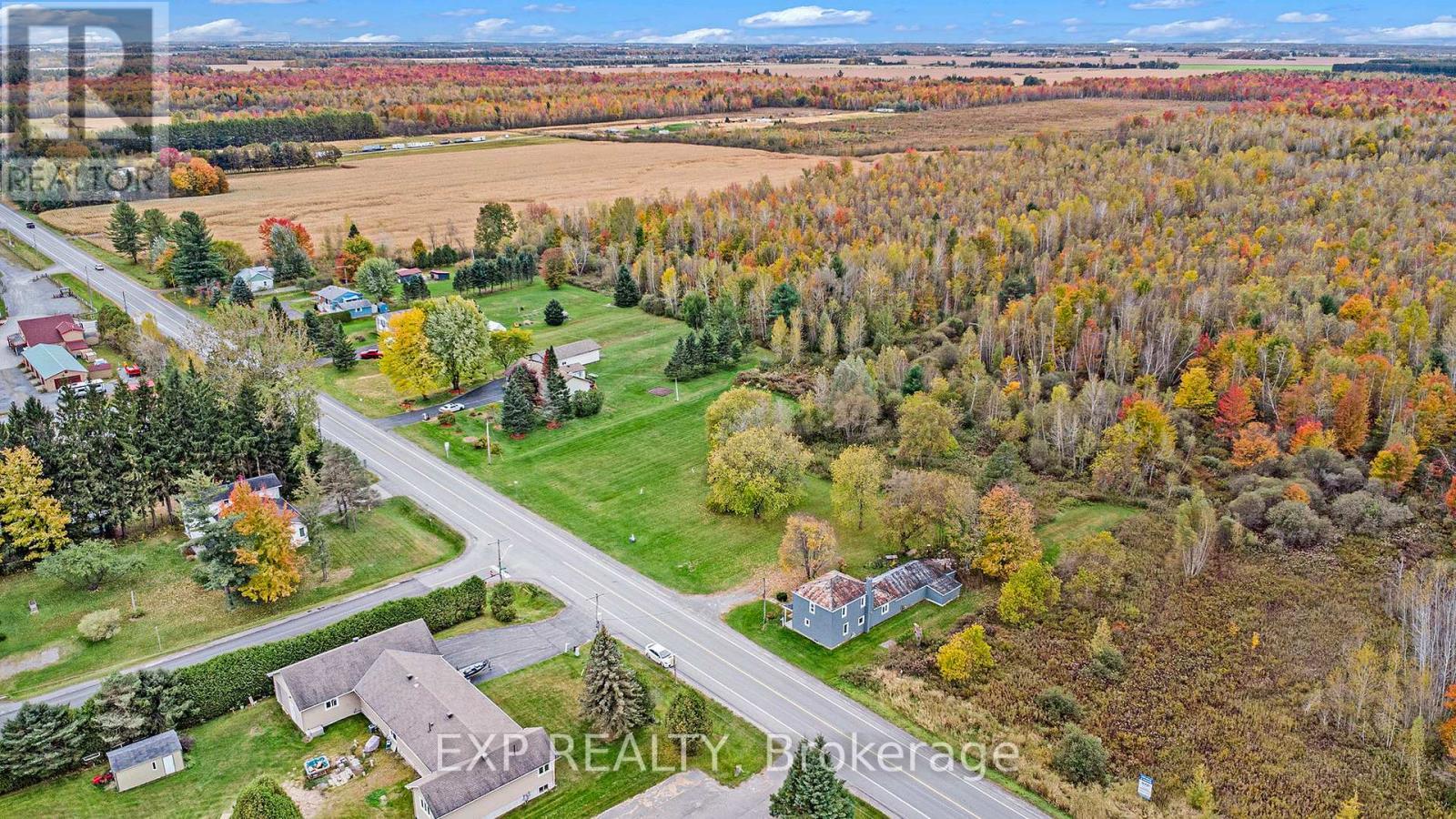 












A - 620 LIMOGES ROAD

,
Russell,







Ontario
K0A2M0

