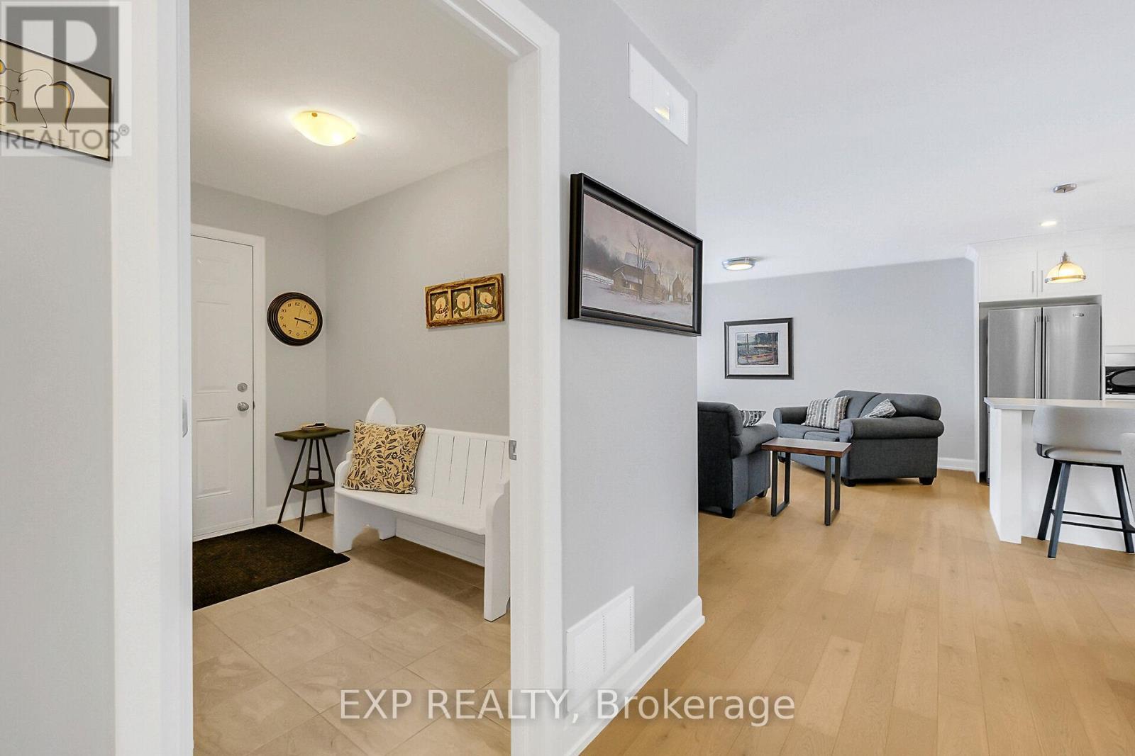 












246 STATION TRAIL

,
Russell,




Ontario
K4R0C9


