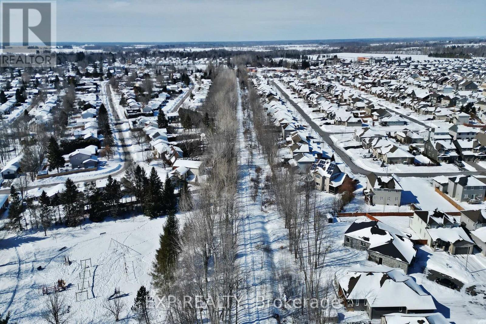 












246 STATION TRAIL

,
Russell,




Ontario
K4R0C9

