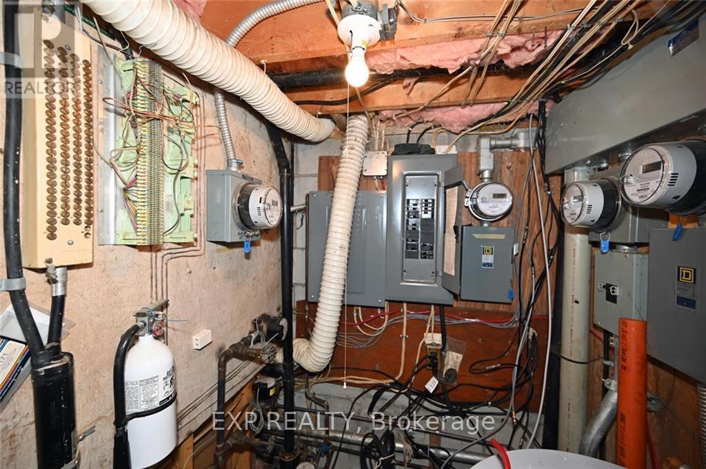 












161-191 ELIZA STREET

,
Prescott,




Ontario
K0E1T0

