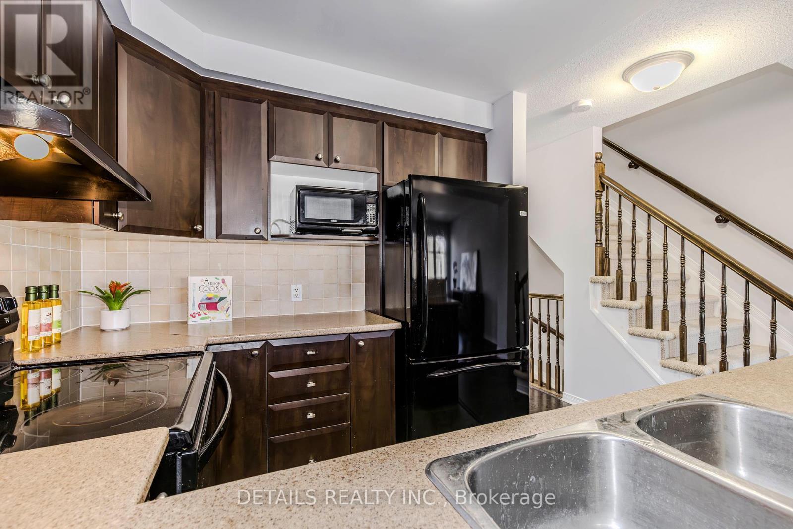 












249 KELTIE PVT

,
Ottawa,




Ontario
K2J0A2

