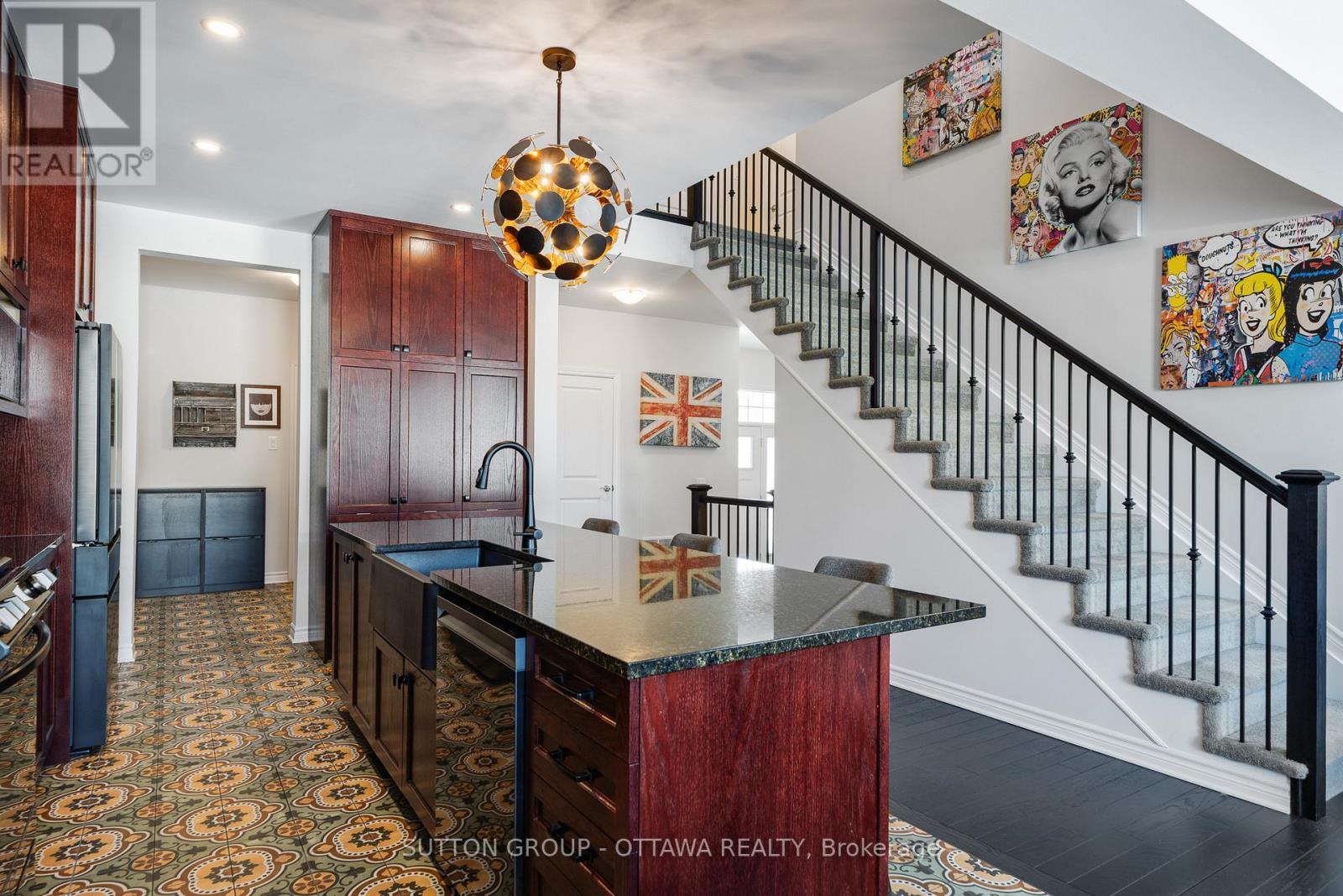 












604 ENCLAVE LANE

,
Clarence-Rockland,




Ontario
K4K0M8

