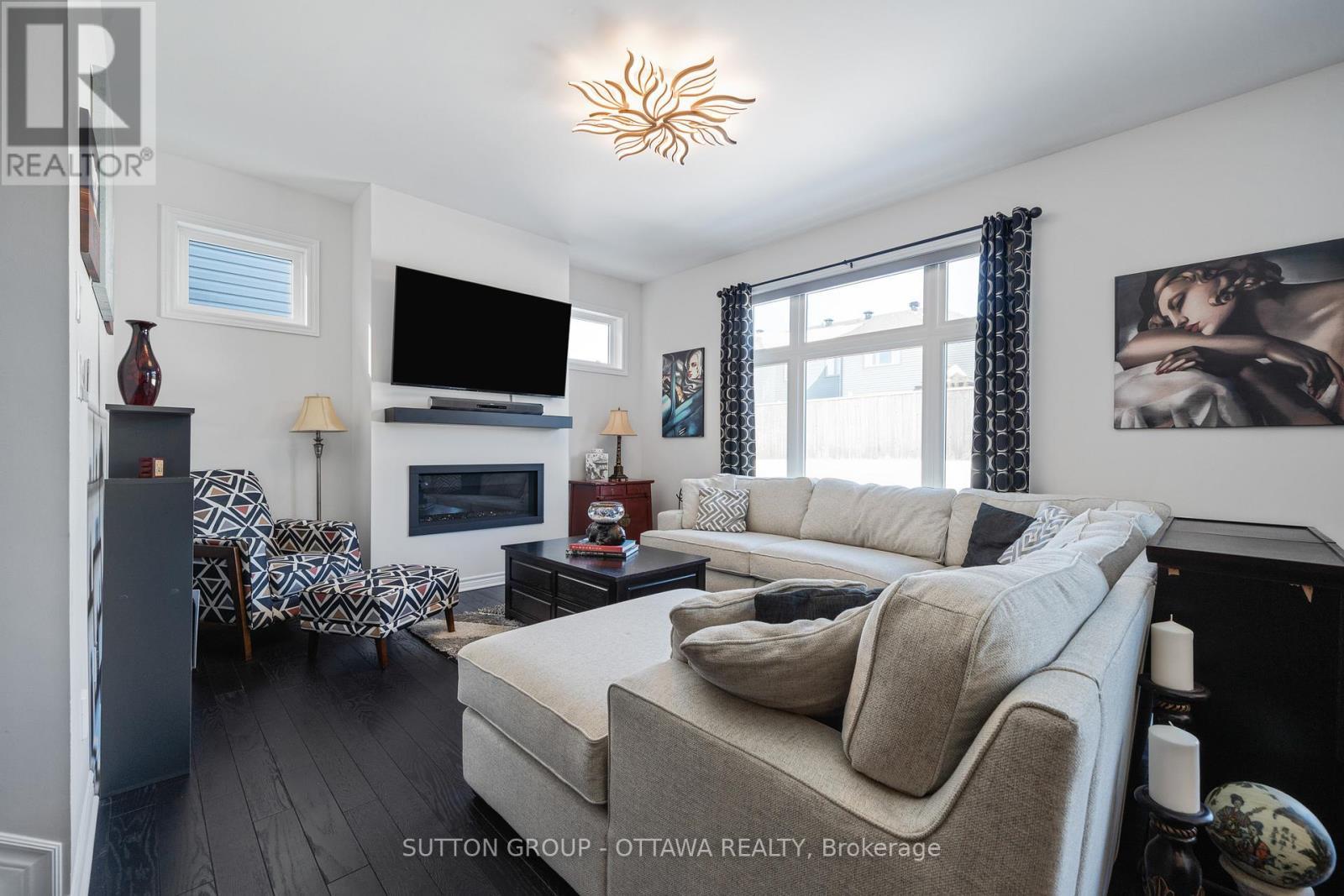 












604 ENCLAVE LANE

,
Clarence-Rockland,




Ontario
K4K0M8

