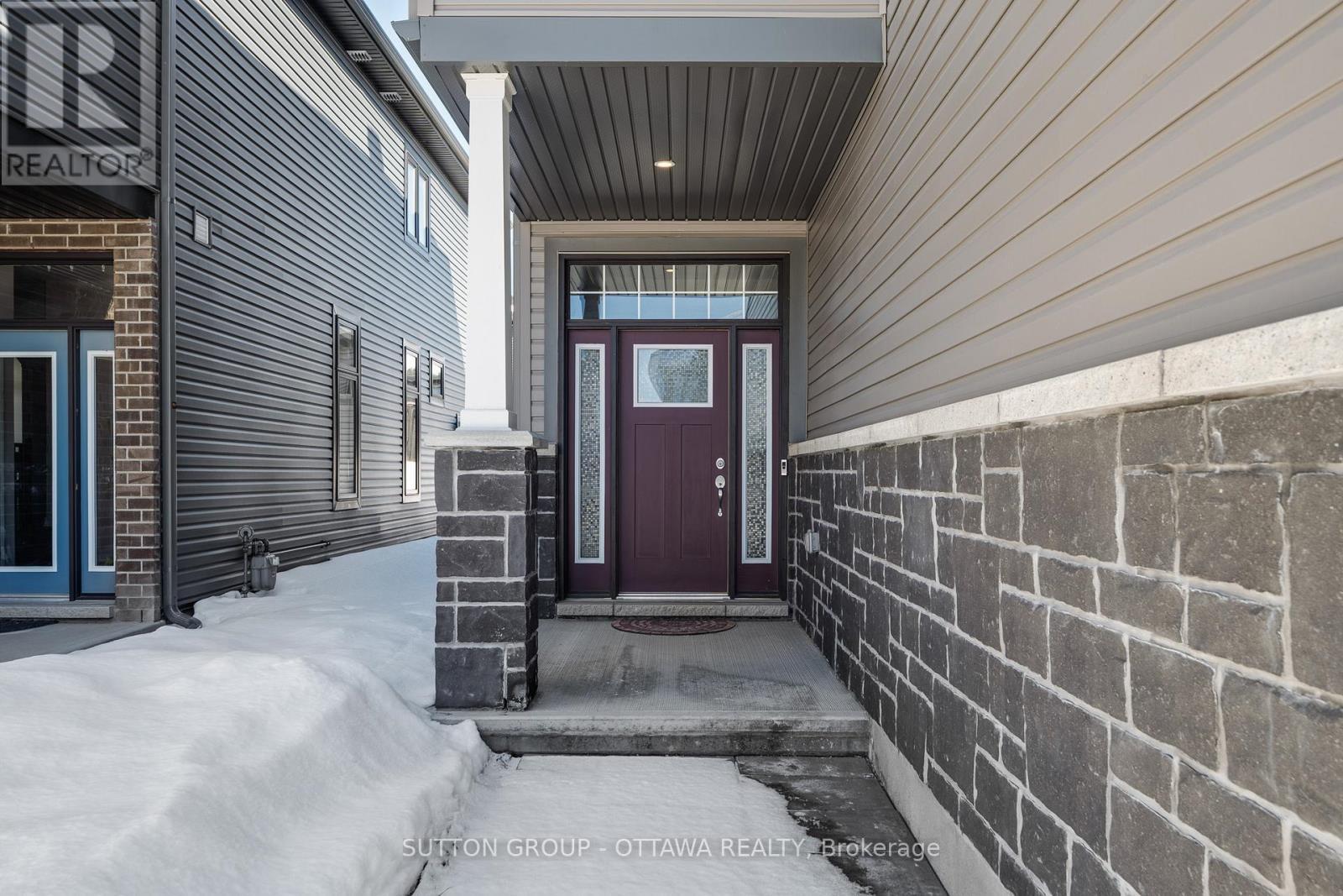 












604 ENCLAVE LANE

,
Clarence-Rockland,




Ontario
K4K0M8

