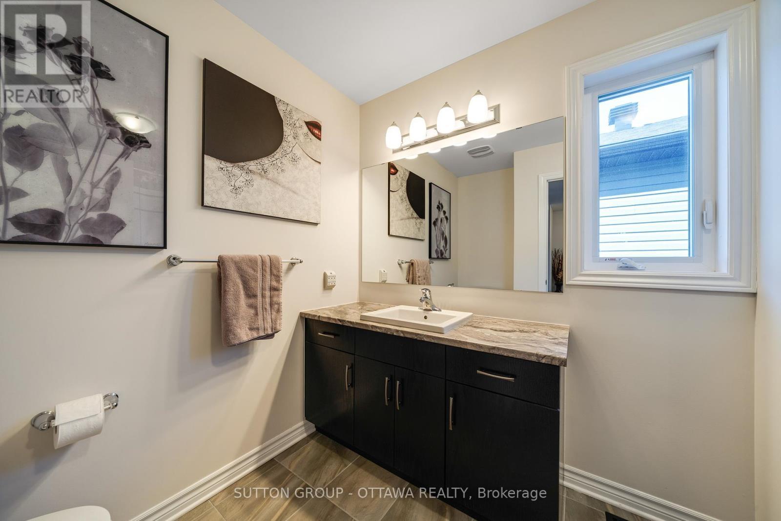 












604 ENCLAVE LANE

,
Clarence-Rockland,




Ontario
K4K0M8

