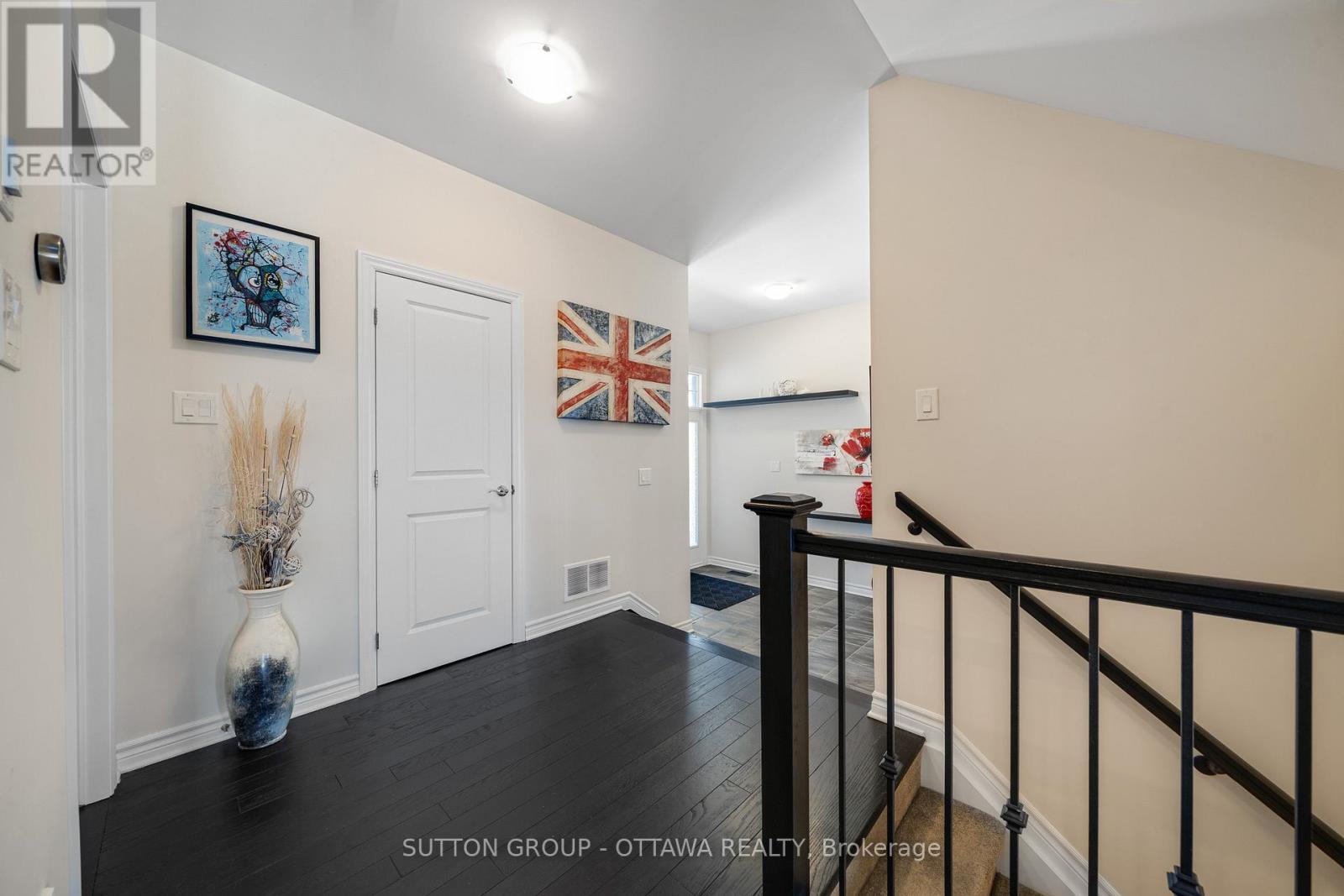 












604 ENCLAVE LANE

,
Clarence-Rockland,




Ontario
K4K0M8

