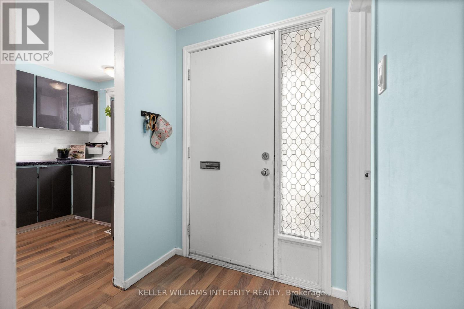 












2013 STONEHENGE CRESCENT

,
Ottawa,




Ontario
K1B4N7

