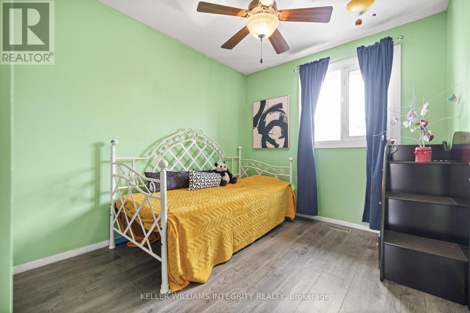 












2013 STONEHENGE CRESCENT

,
Ottawa,




Ontario
K1B4N7

