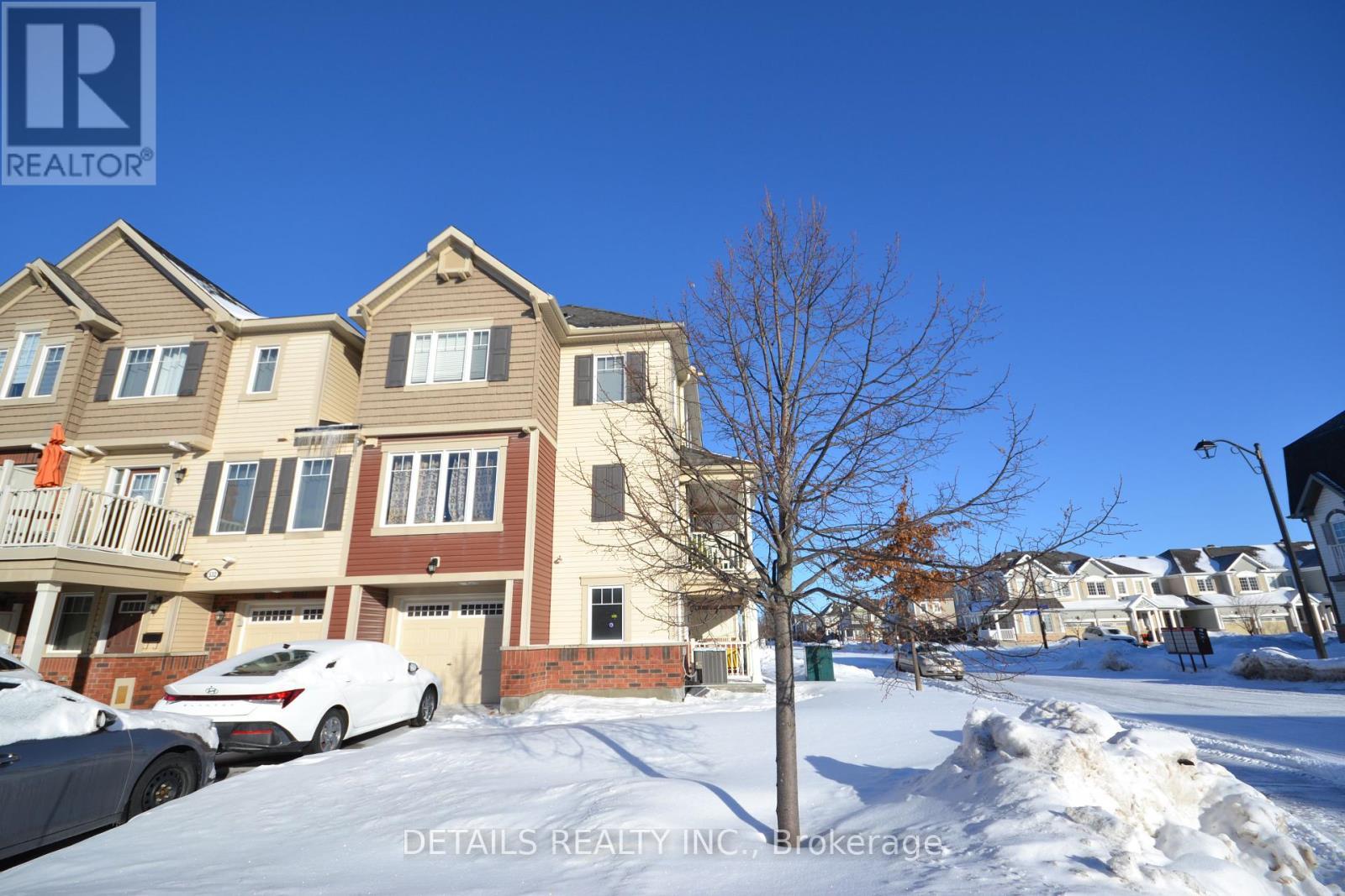 












530 SNOW GOOSE STREET

,
Ottawa,




Ontario
K2J6C8

